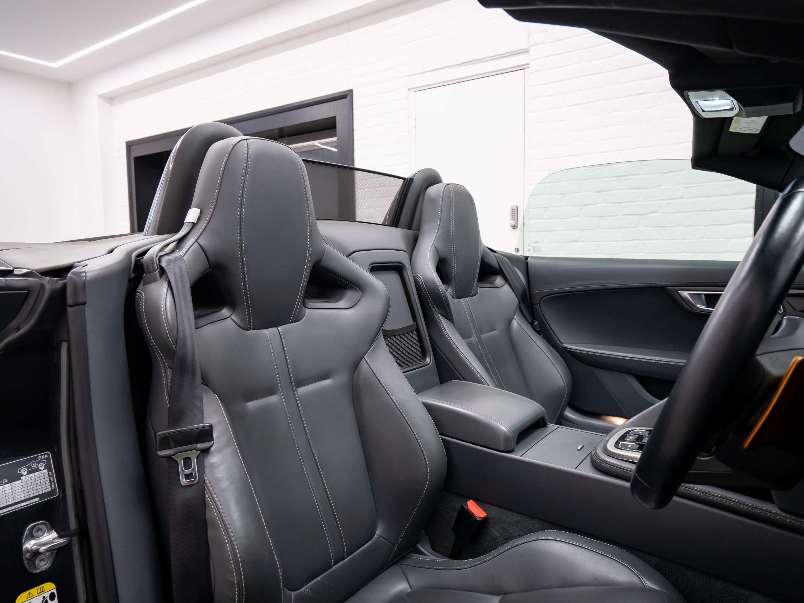 2013 JAGUAR F-TYPE 2013 JAGUAR F-TYPE