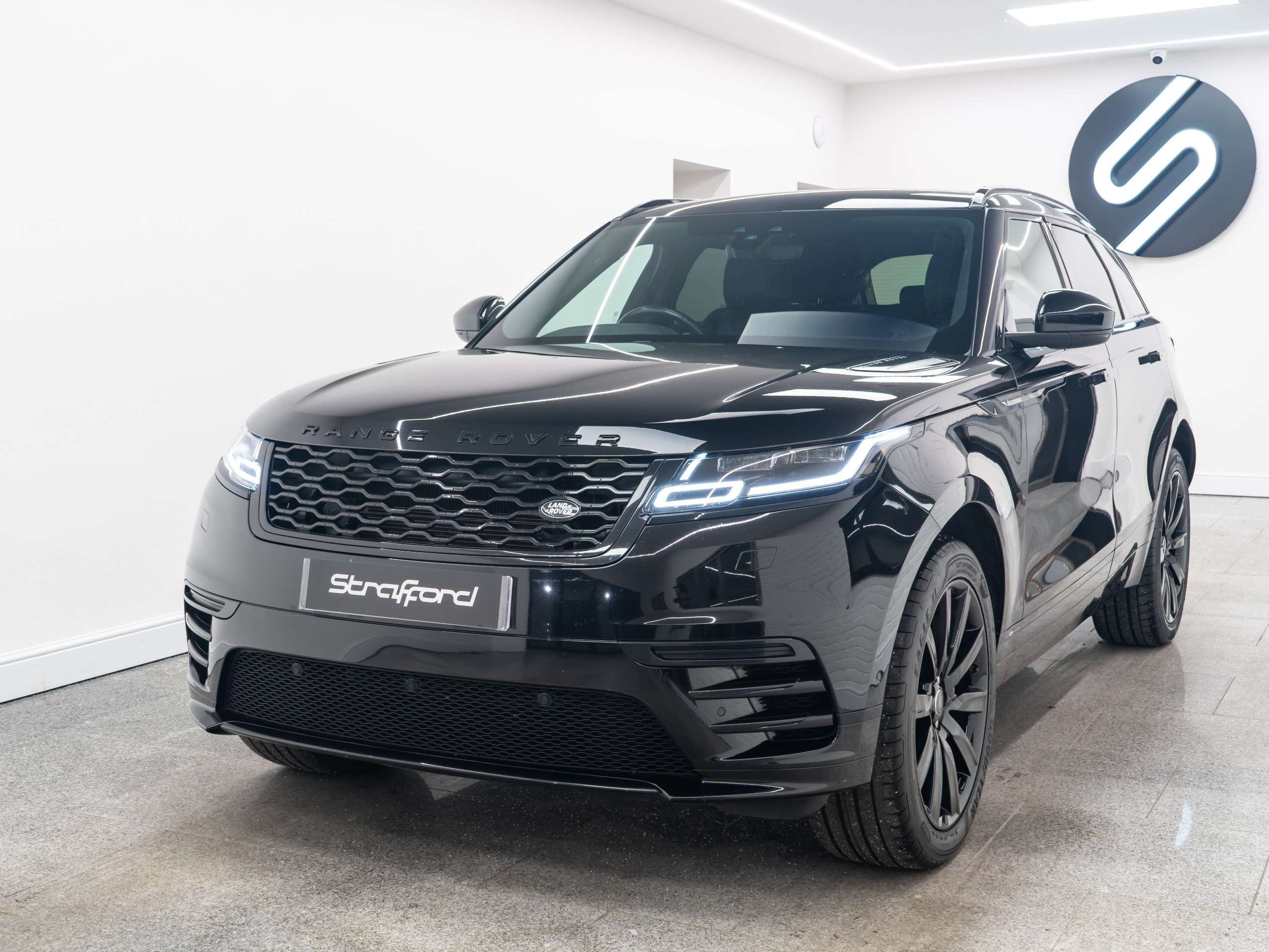 2020 LAND ROVER RANGE ROVER VELAR 2020 LAND ROVER RANGE ROVER VELAR