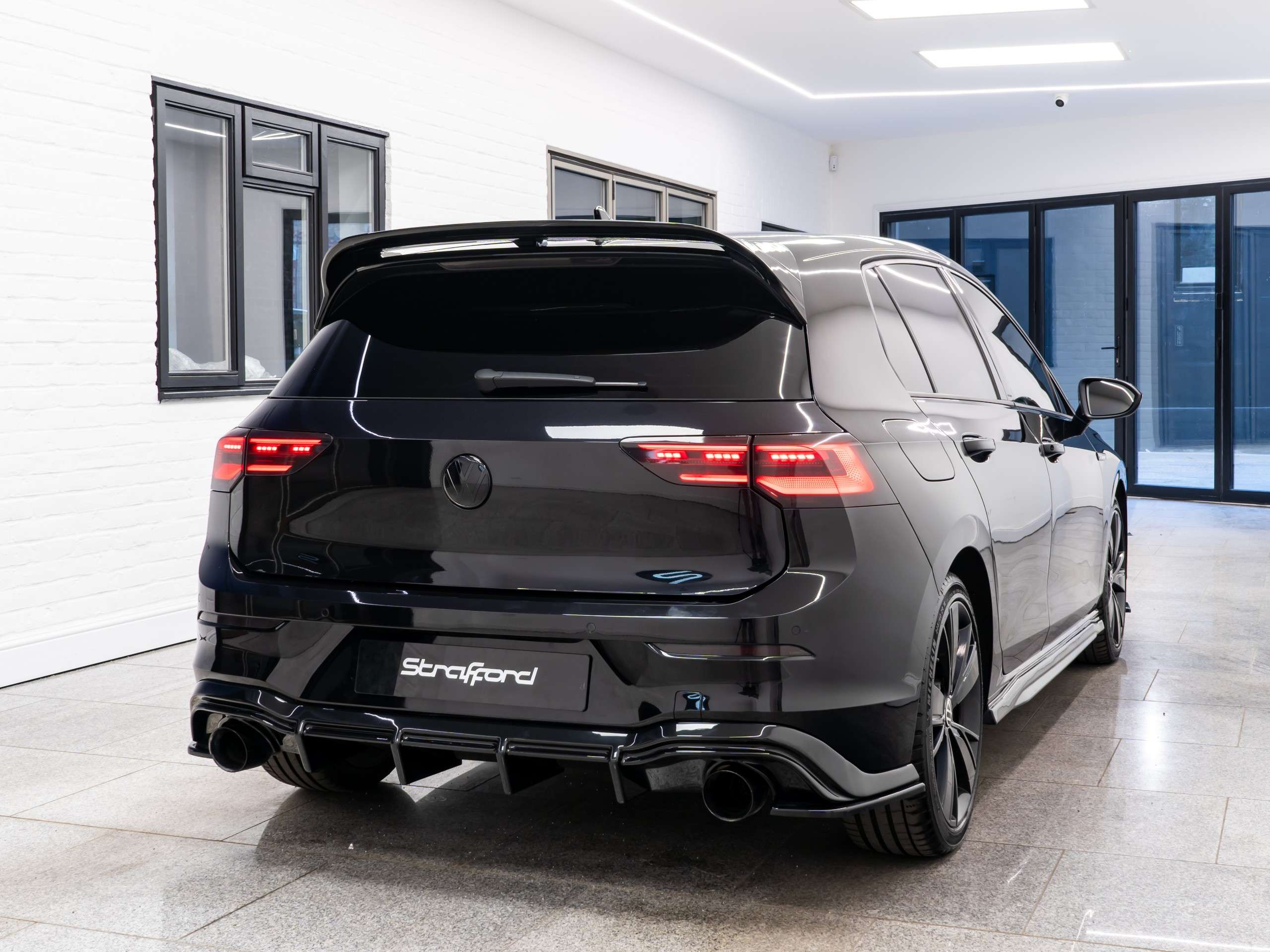 A 2021 VOLKSWAGEN GOLF 2.0 TDI GTD Hatchback 5dr Diesel DSG Euro 6 (s/s) (200 ps) A 2021 VOLKSWAGEN GOLF 2.0 TDI GTD Hatchback 5dr Diesel DSG Euro 6 (s/s) (200 ps)