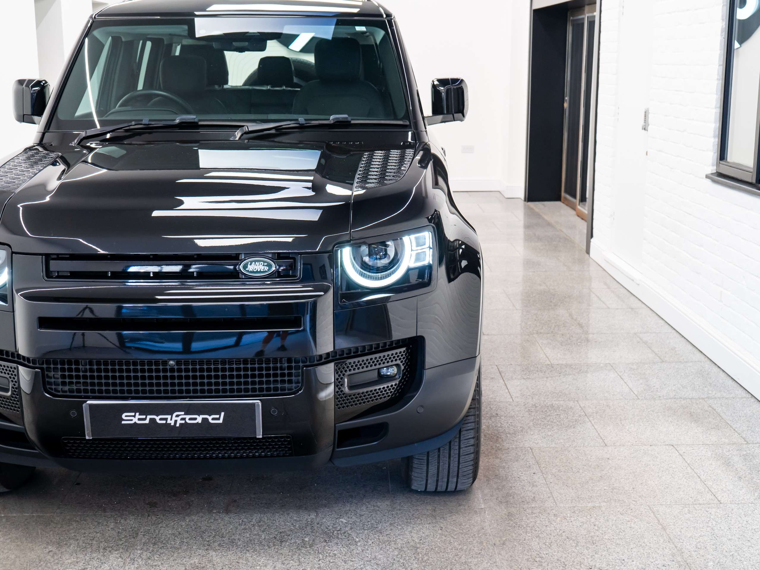 2023 LAND ROVER DEFENDER 110 2023 LAND ROVER DEFENDER 110