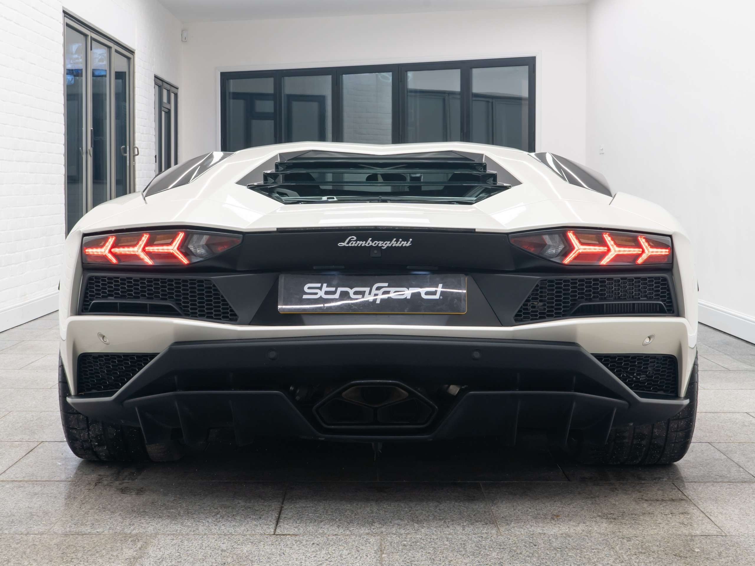 2017 LAMBORGHINI AVENTADOR 2017 LAMBORGHINI AVENTADOR