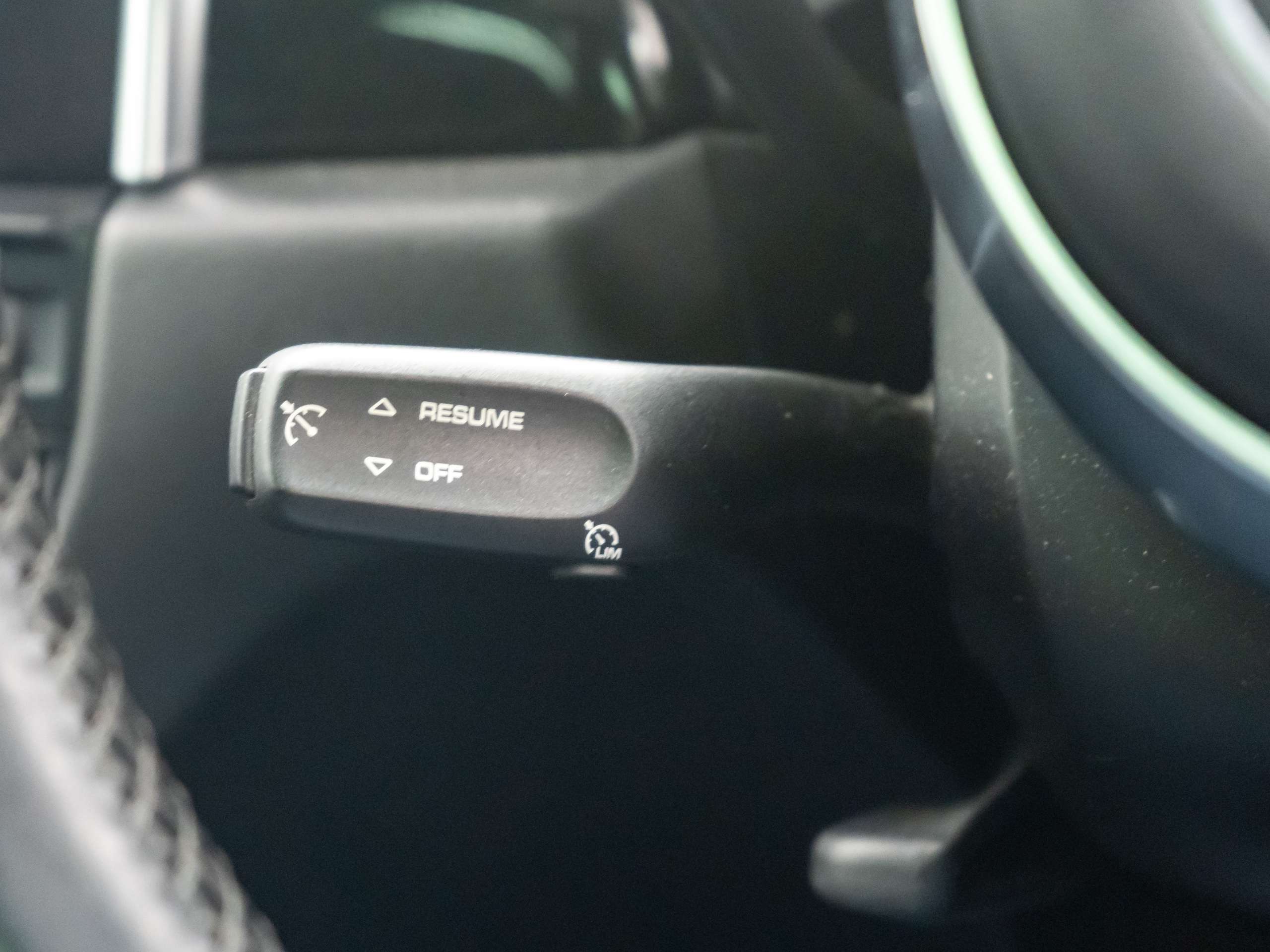 2019 PORSCHE MACAN 2019 PORSCHE MACAN