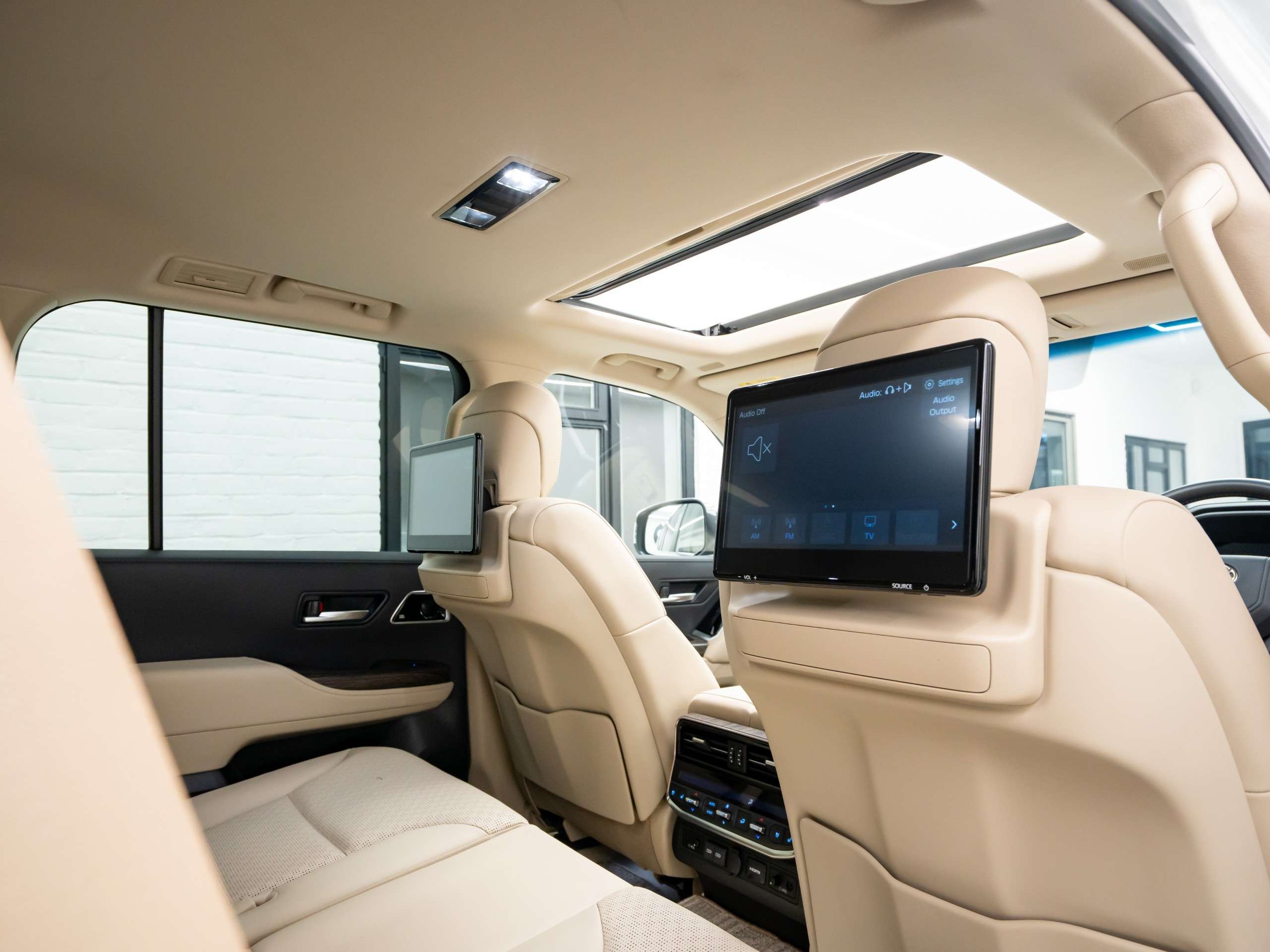 2024 TOYOTA LAND CRUISER 2024 TOYOTA LAND CRUISER