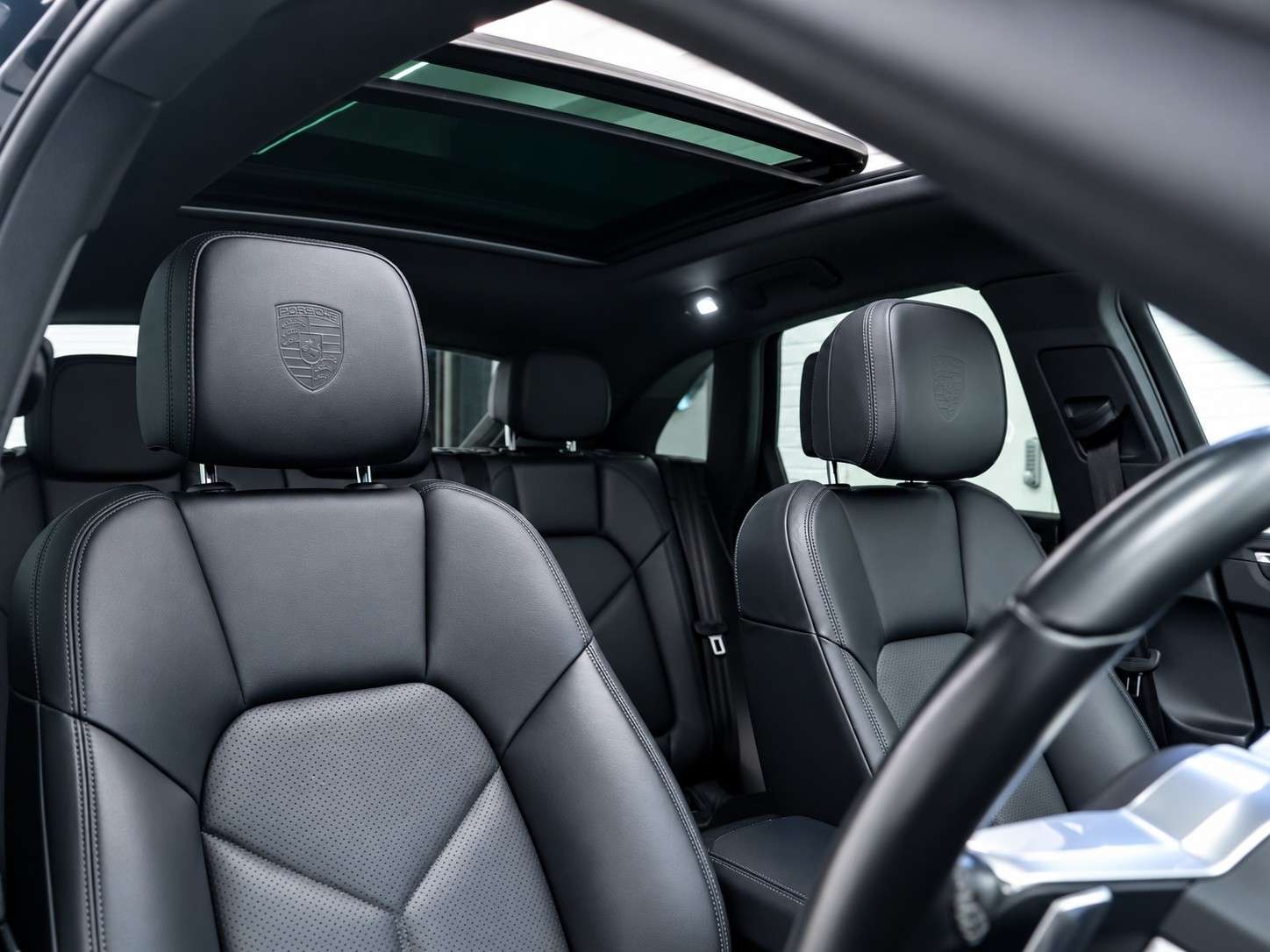 2018 PORSCHE MACAN 2018 PORSCHE MACAN