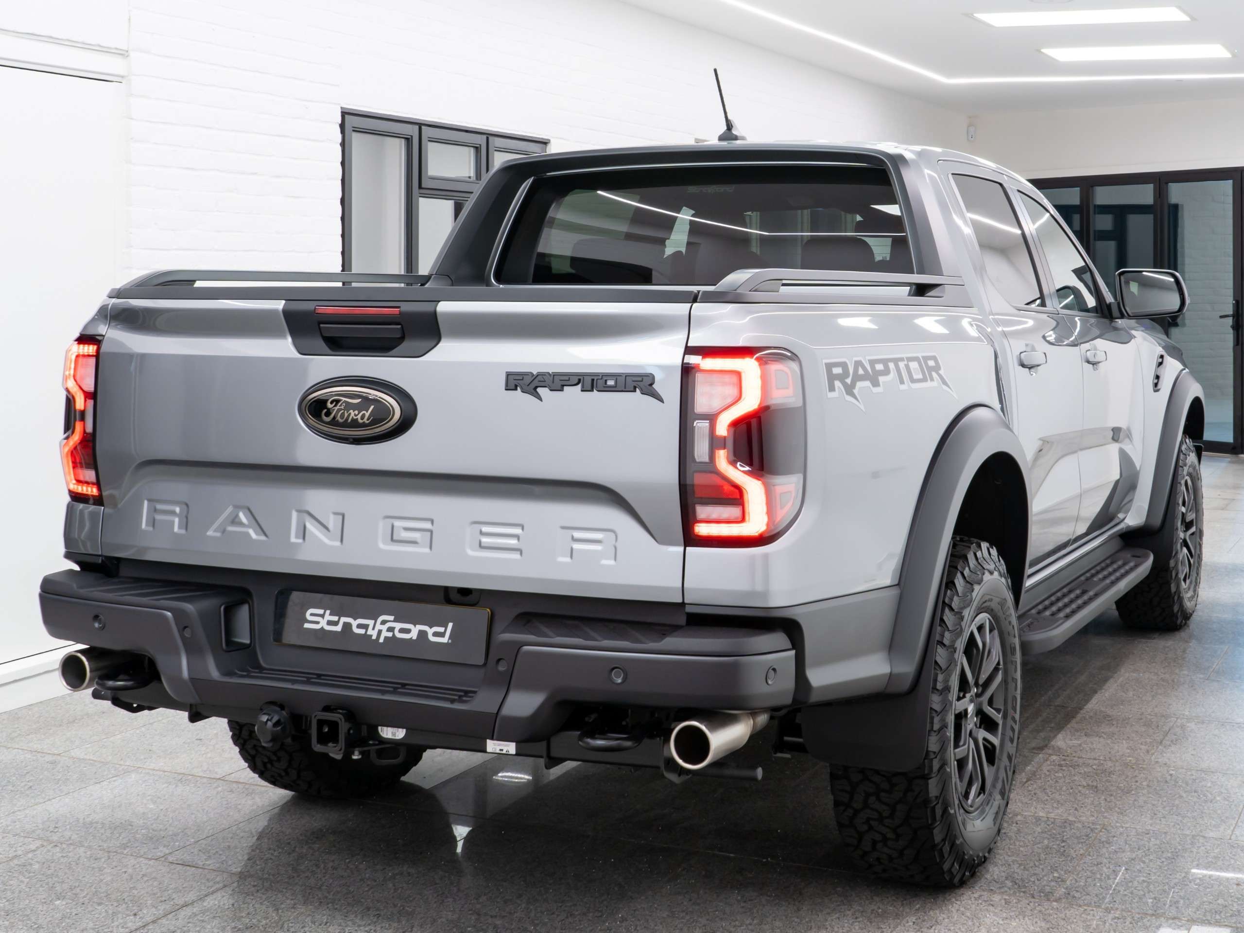 A 2023 FORD RANGER 3.0T V6 EcoBoost Raptor Pickup Double Cab 4dr Petrol Auto 4WD Euro 6 (s/s) (292 ps) A 2023 FORD RANGER 3.0T V6 EcoBoost Raptor Pickup Double Cab 4dr Petrol Auto 4WD Euro 6 (s/s) (292 ps)