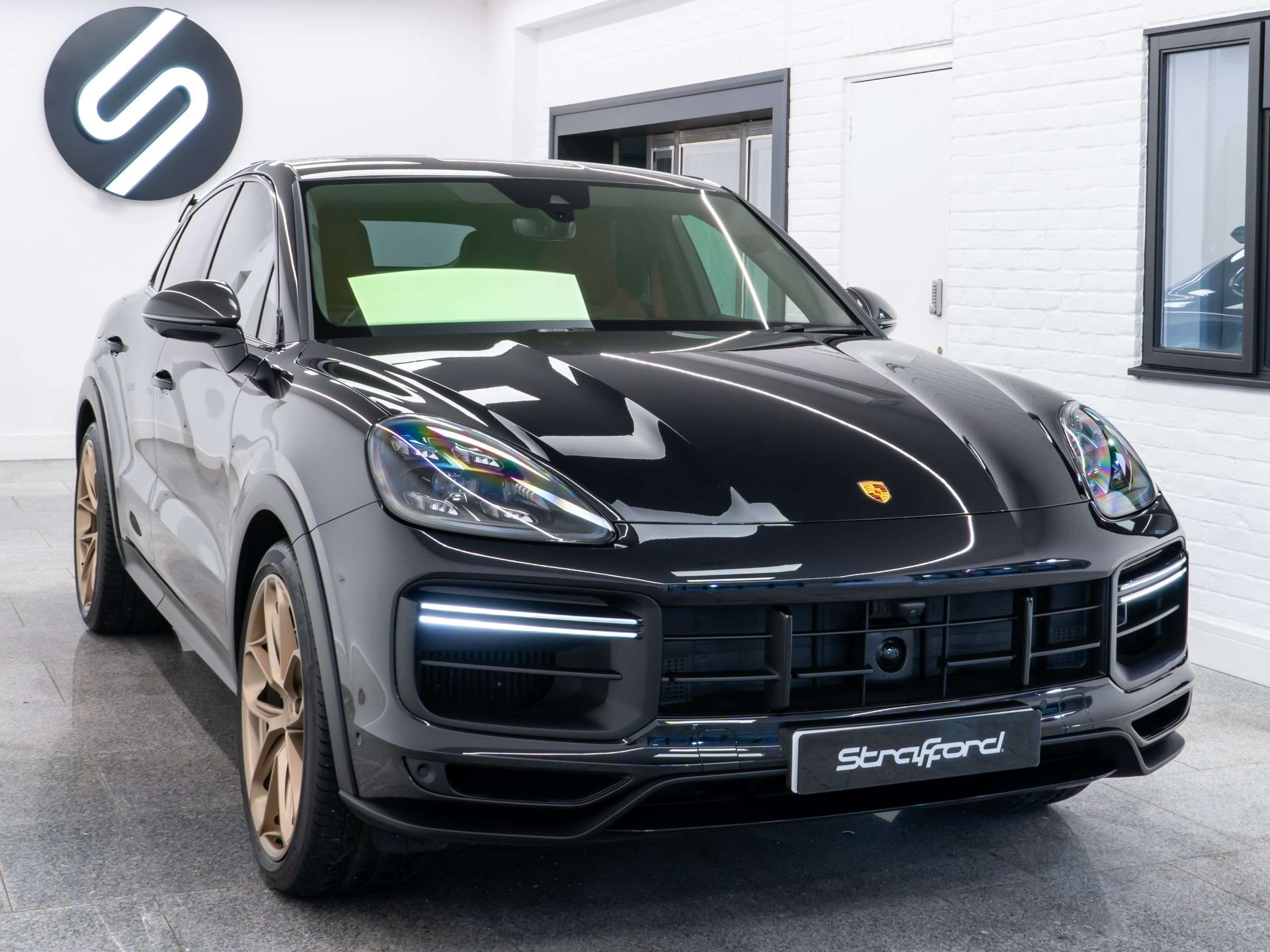 A 2022 PORSCHE CAYENNE 4.0T V8 Turbo GT Coupe 5dr Petrol TiptronicS 4WD Euro 6 (s/s) (640 ps) A 2022 PORSCHE CAYENNE 4.0T V8 Turbo GT Coupe 5dr Petrol TiptronicS 4WD Euro 6 (s/s) (640 ps)