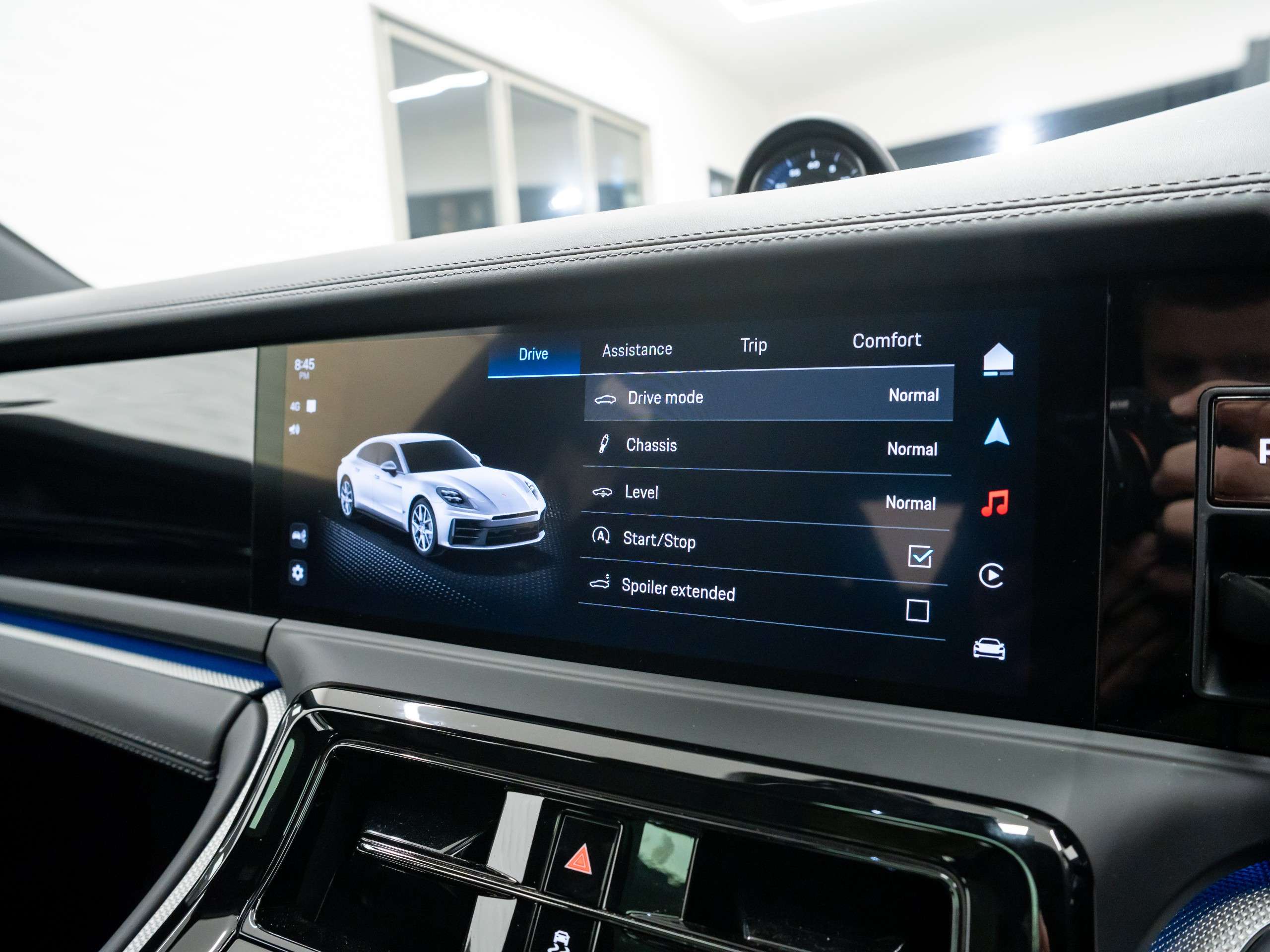 2025 PORSCHE PANAMERA 2025 PORSCHE PANAMERA