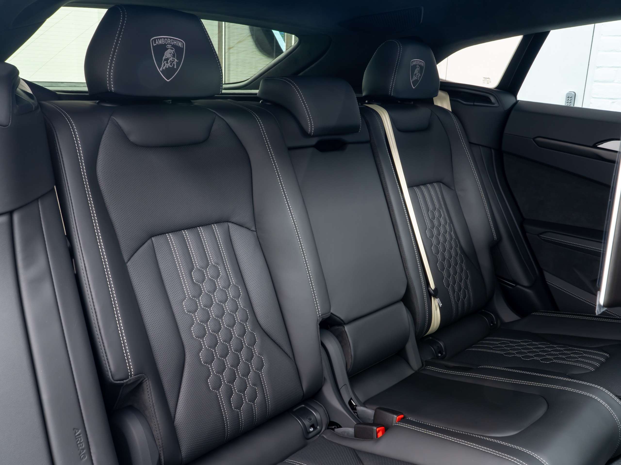 2026 LAMBORGHINI URUS 2026 LAMBORGHINI URUS