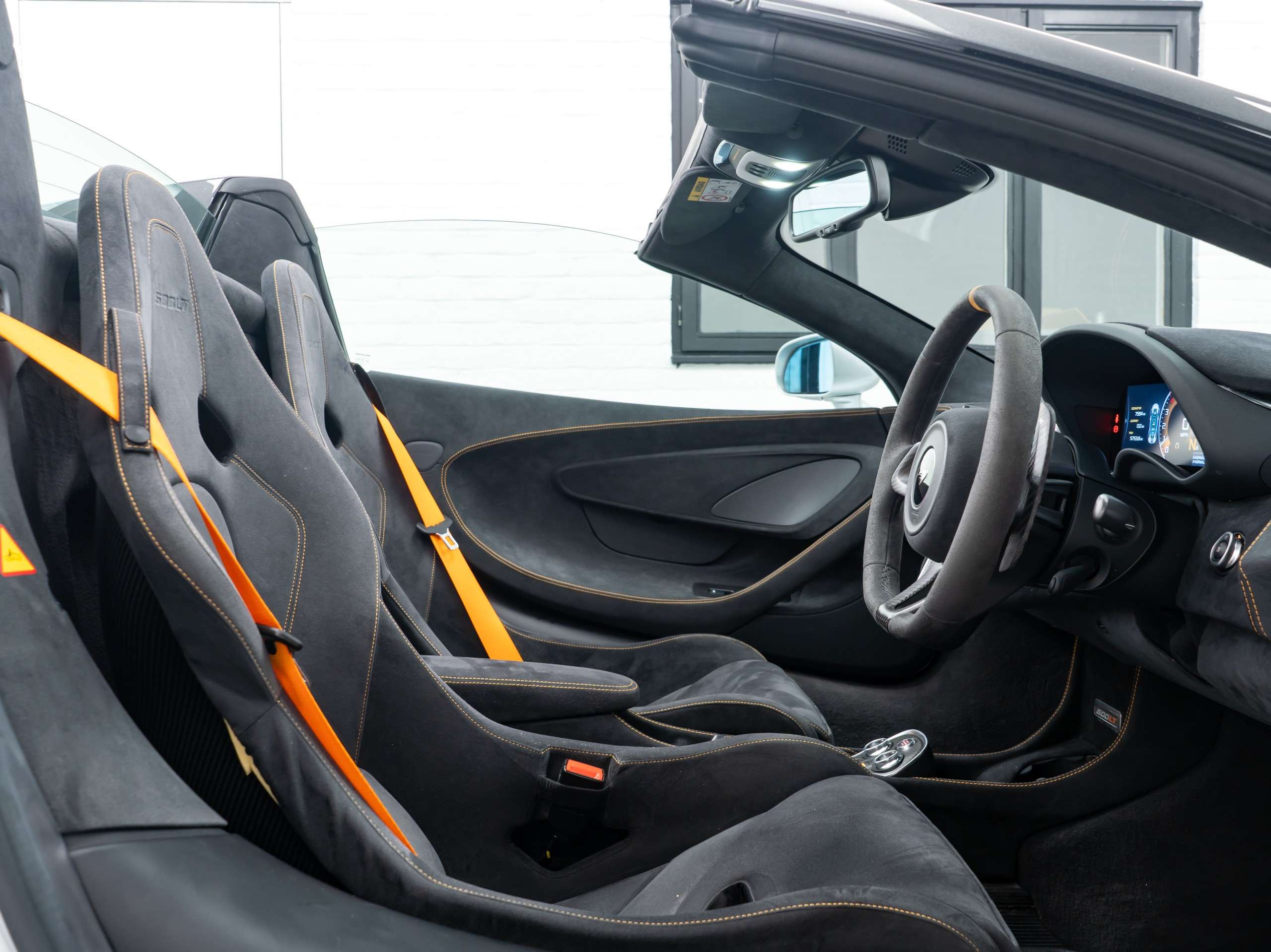 2019 MCLAREN 600LT 2019 MCLAREN 600LT