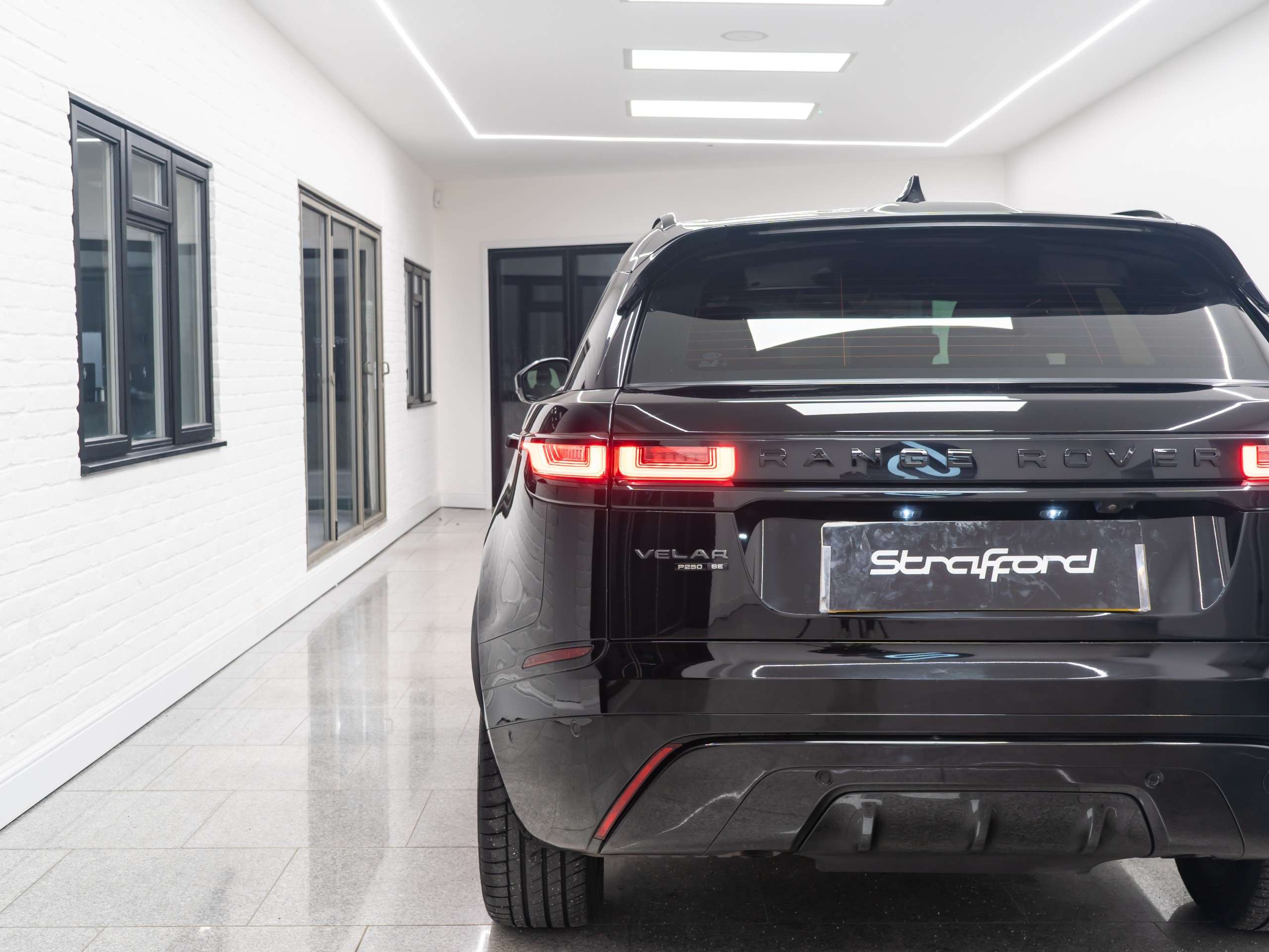 2020 LAND ROVER RANGE ROVER VELAR 2020 LAND ROVER RANGE ROVER VELAR