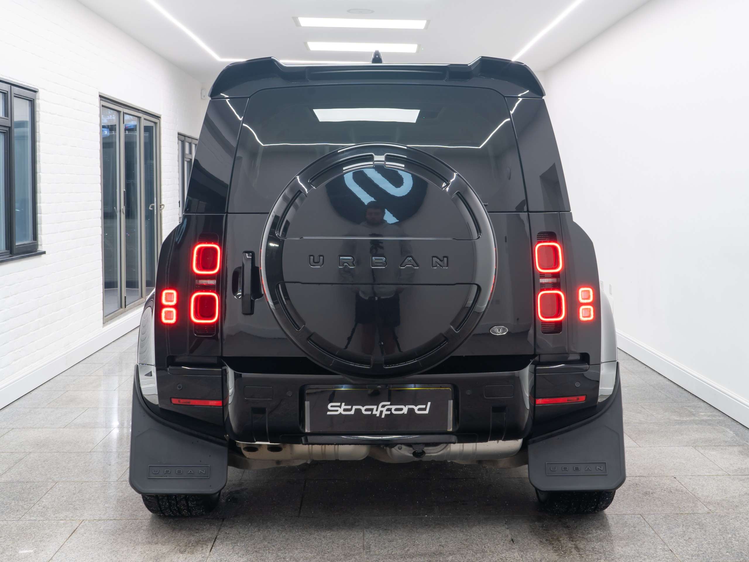 2024 LAND ROVER DEFENDER 110 2024 LAND ROVER DEFENDER 110