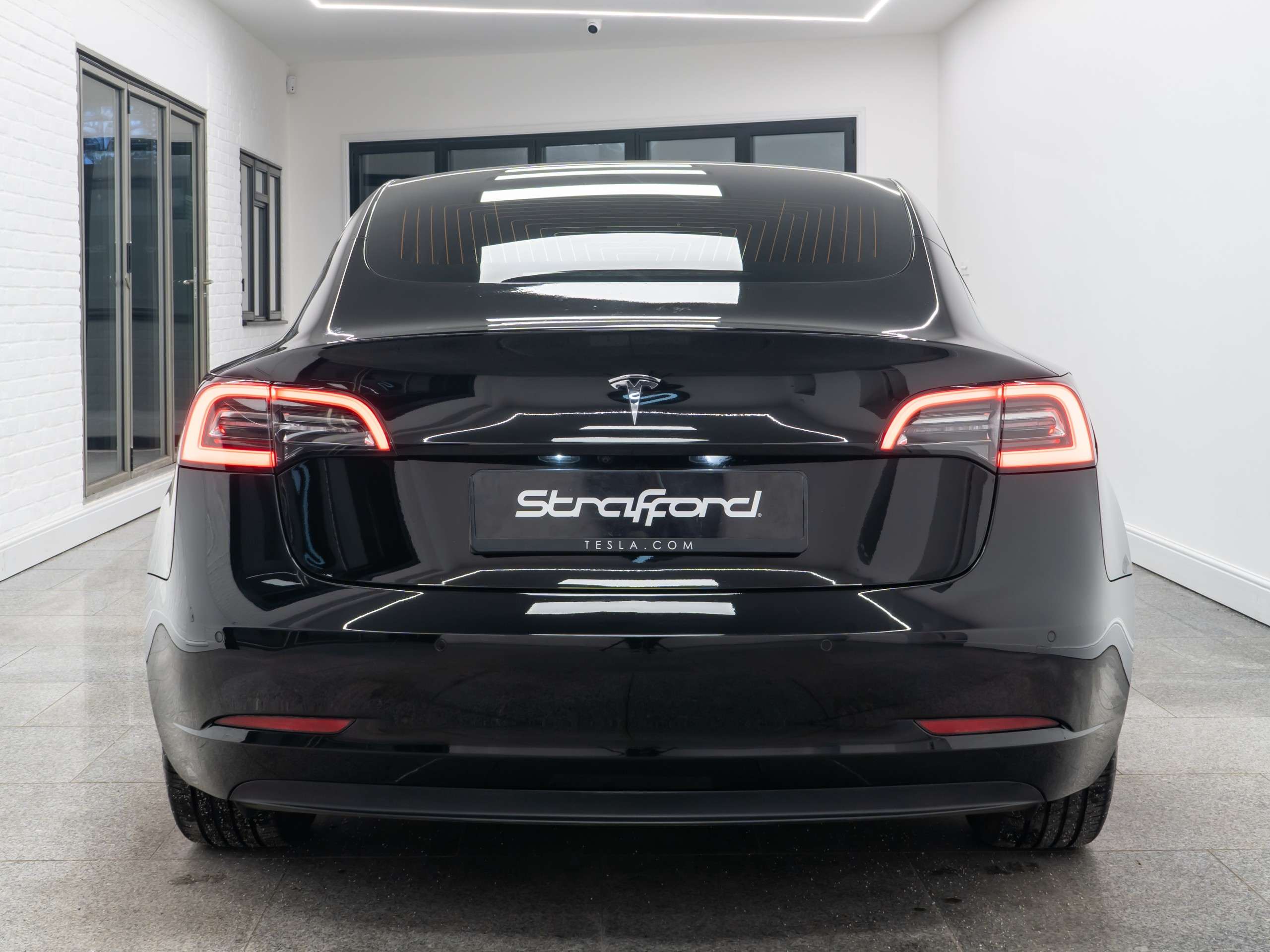 A 2019 TESLA MODEL 3 Standard Range Plus Saloon 4dr Electric Auto RWD (241 bhp) A 2019 TESLA MODEL 3 Standard Range Plus Saloon 4dr Electric Auto RWD (241 bhp)