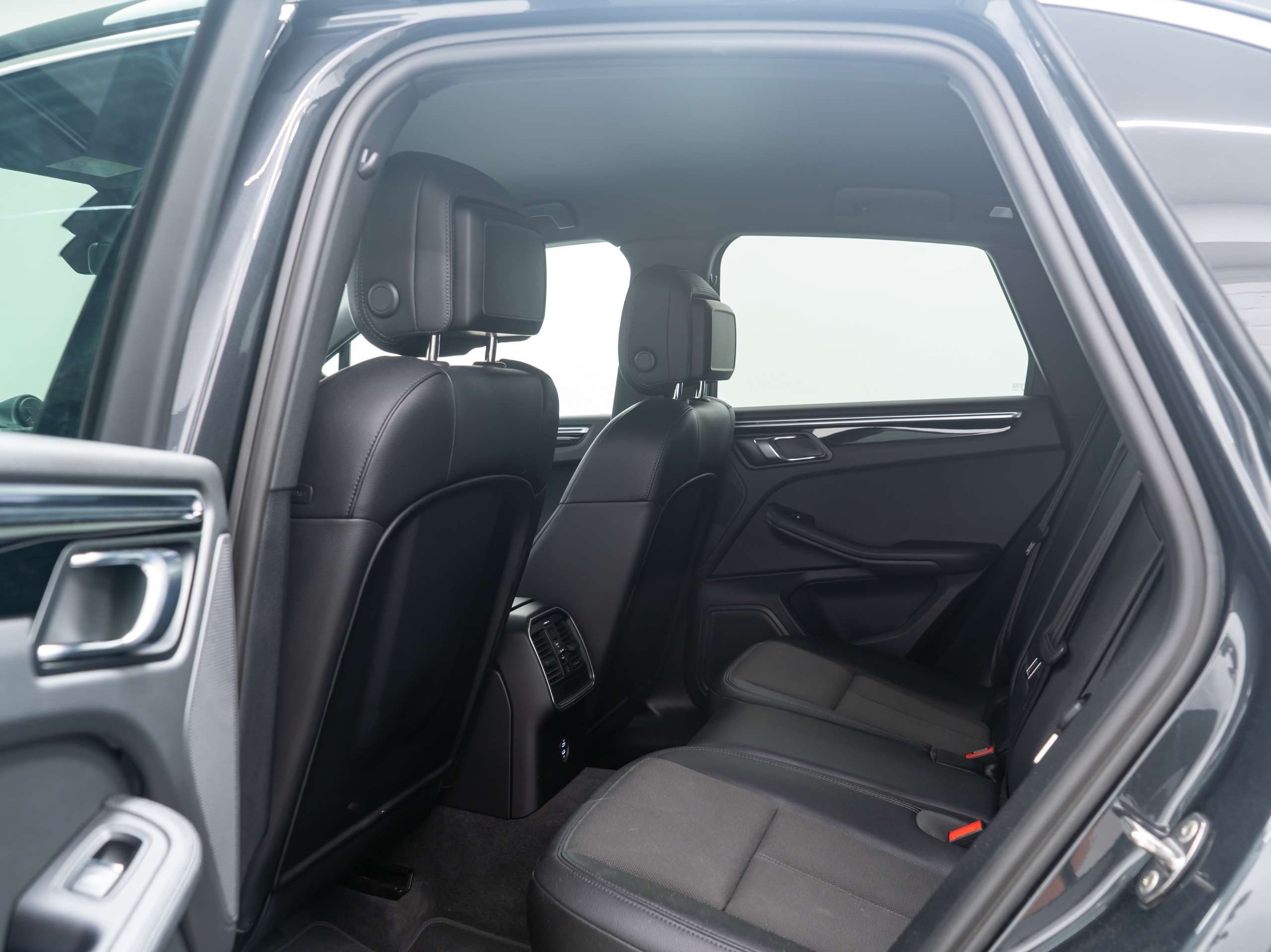 2021 PORSCHE MACAN 2021 PORSCHE MACAN