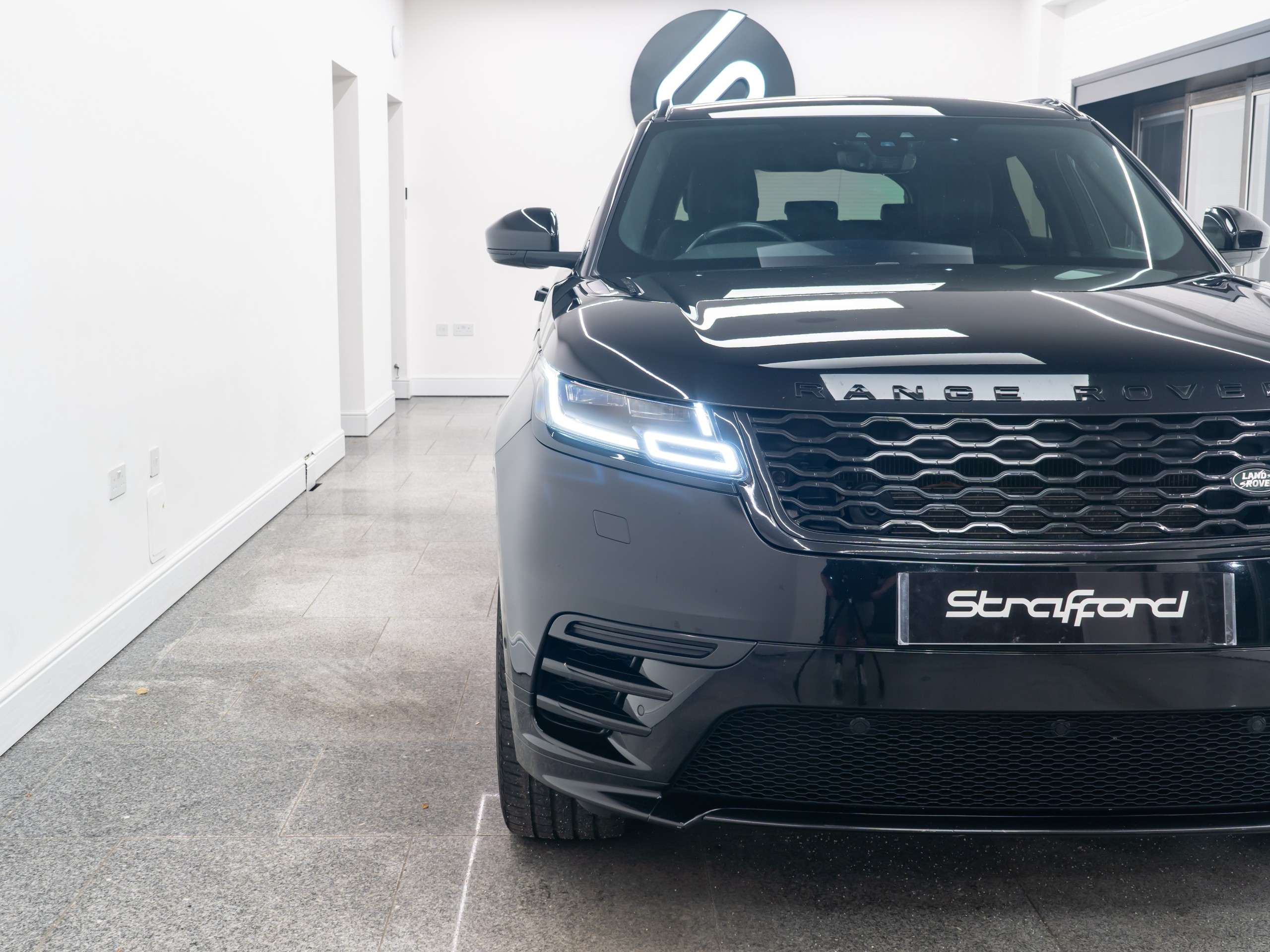 2020 LAND ROVER RANGE ROVER VELAR 2020 LAND ROVER RANGE ROVER VELAR