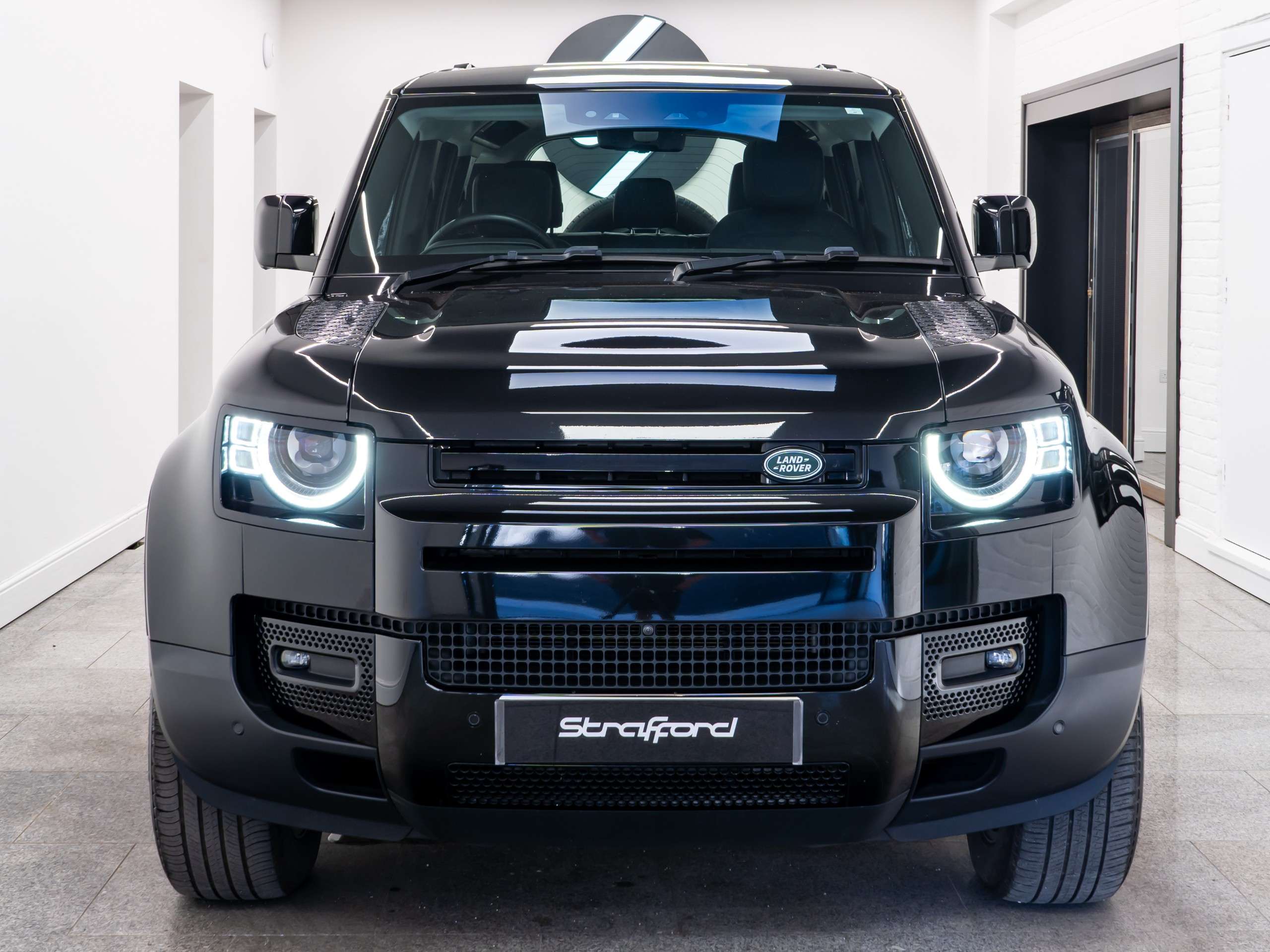 2023 LAND ROVER DEFENDER 110 2023 LAND ROVER DEFENDER 110