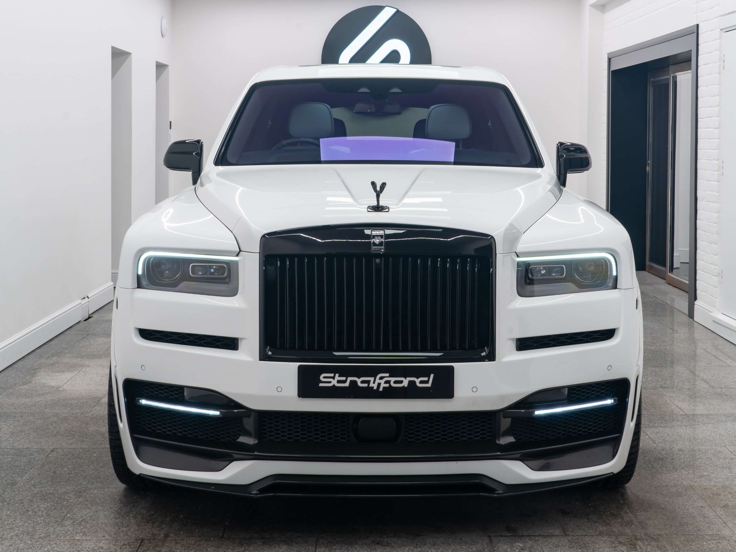 2019 ROLLS-ROYCE CULLINAN 2019 ROLLS-ROYCE CULLINAN