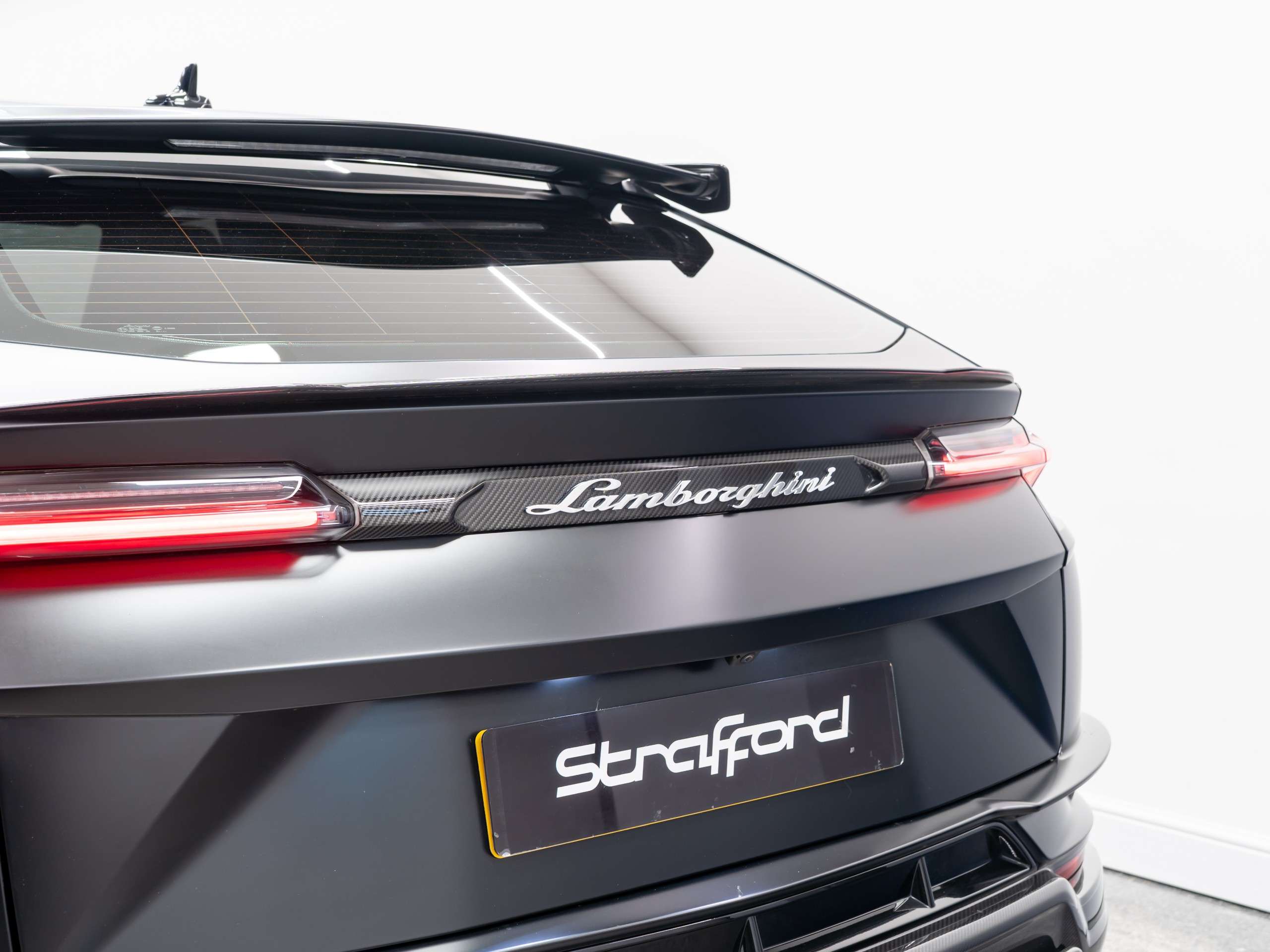 2023 LAMBORGHINI URUS 2023 LAMBORGHINI URUS