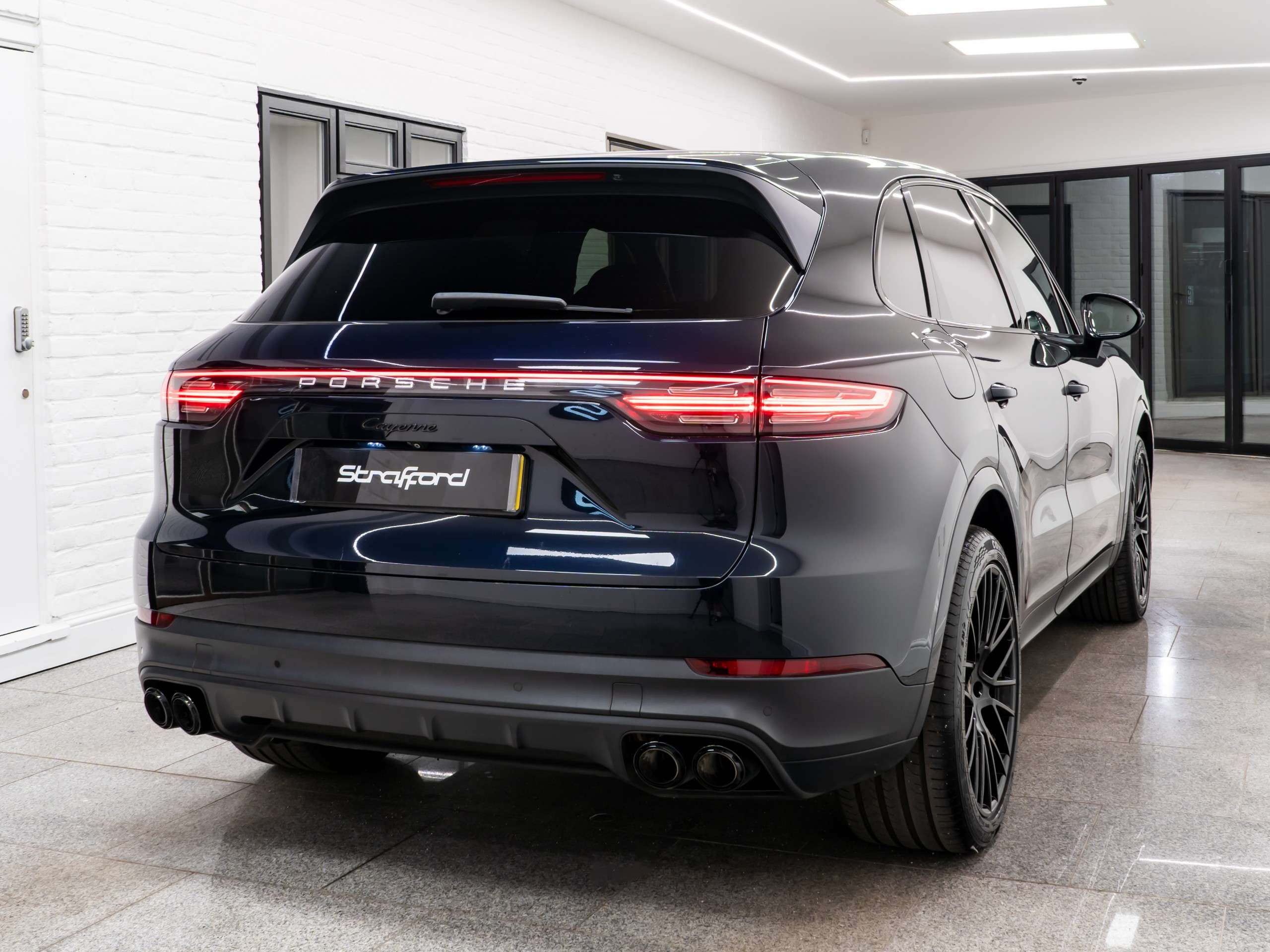 A 2018 PORSCHE CAYENNE 3.0 V6 E-Hybrid 14kWh SUV 5dr Petrol Plug-in Hybrid TiptronicS 4WD Euro 6 (s/s) (462 ps) A 2018 PORSCHE CAYENNE 3.0 V6 E-Hybrid 14kWh SUV 5dr Petrol Plug-in Hybrid TiptronicS 4WD Euro 6 (s/s) (462 ps)