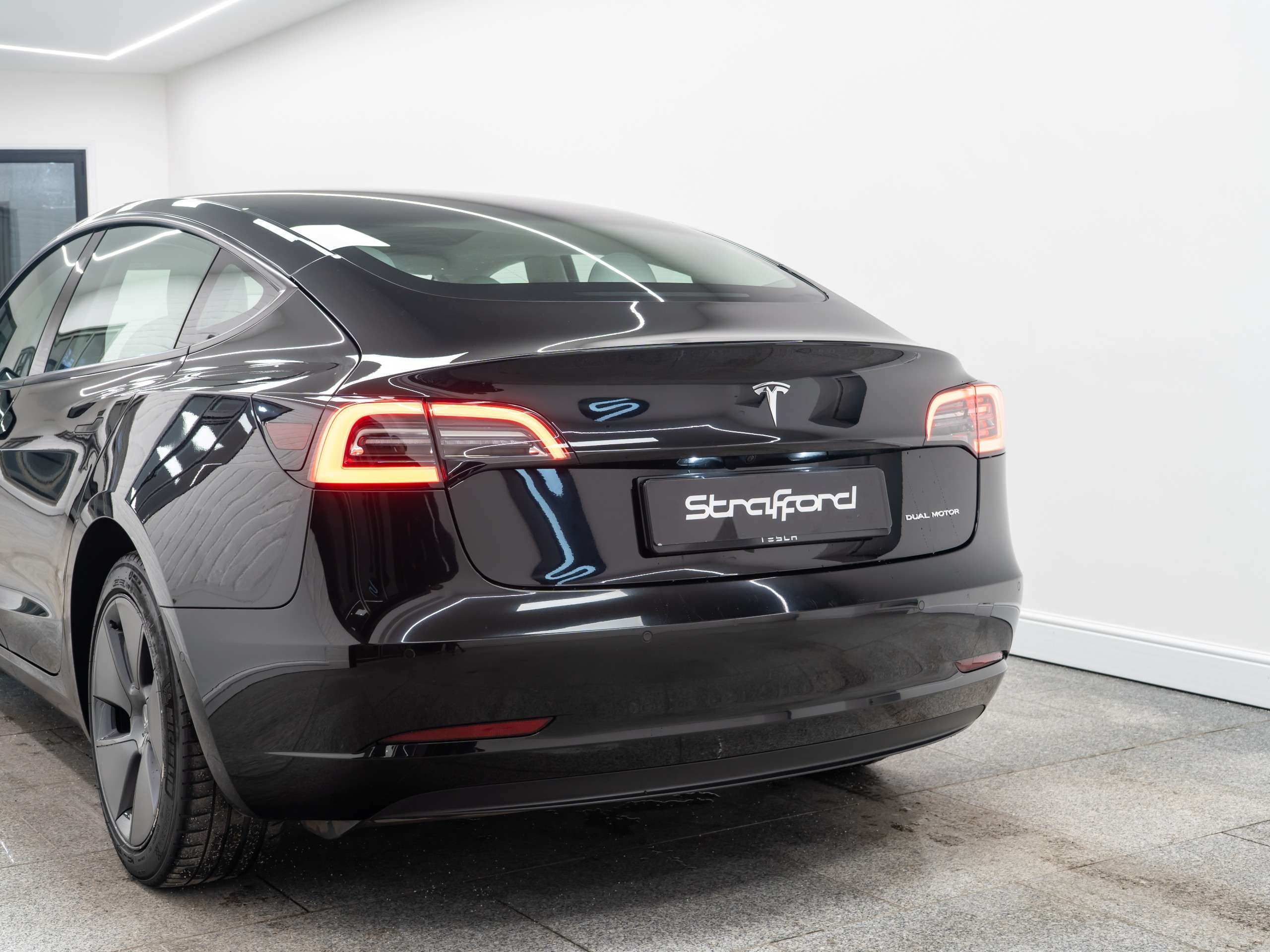 2021 TESLA MODEL 3 2021 TESLA MODEL 3