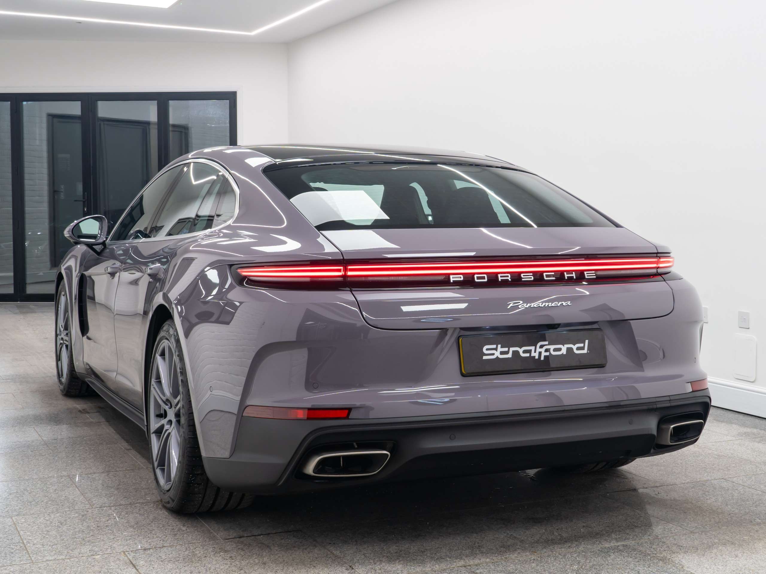 2025 PORSCHE PANAMERA 2025 PORSCHE PANAMERA