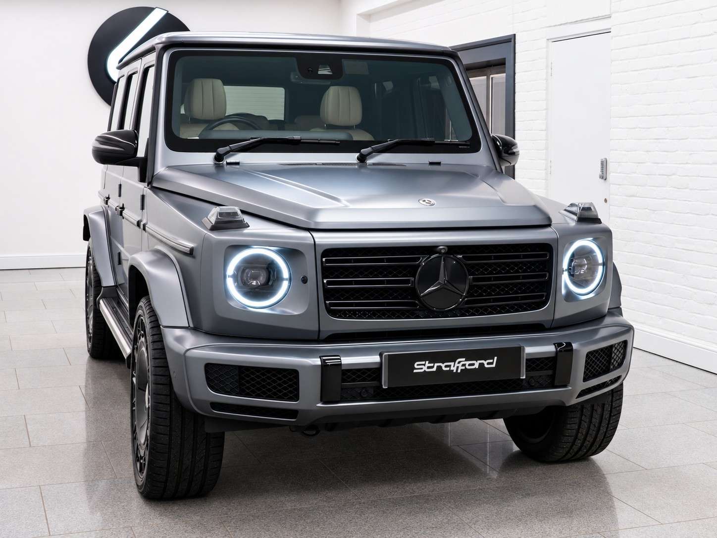 A 2019 MERCEDES-BENZ G CLASS 2.9 G350d AMG Line (Premium) SUV 5dr Diesel G-Tronic+ 4MATIC Euro 6 (s/s) (286 ps) A 2019 MERCEDES-BENZ G CLASS 2.9 G350d AMG Line (Premium) SUV 5dr Diesel G-Tronic+ 4MATIC Euro 6 (s/s) (286 ps)