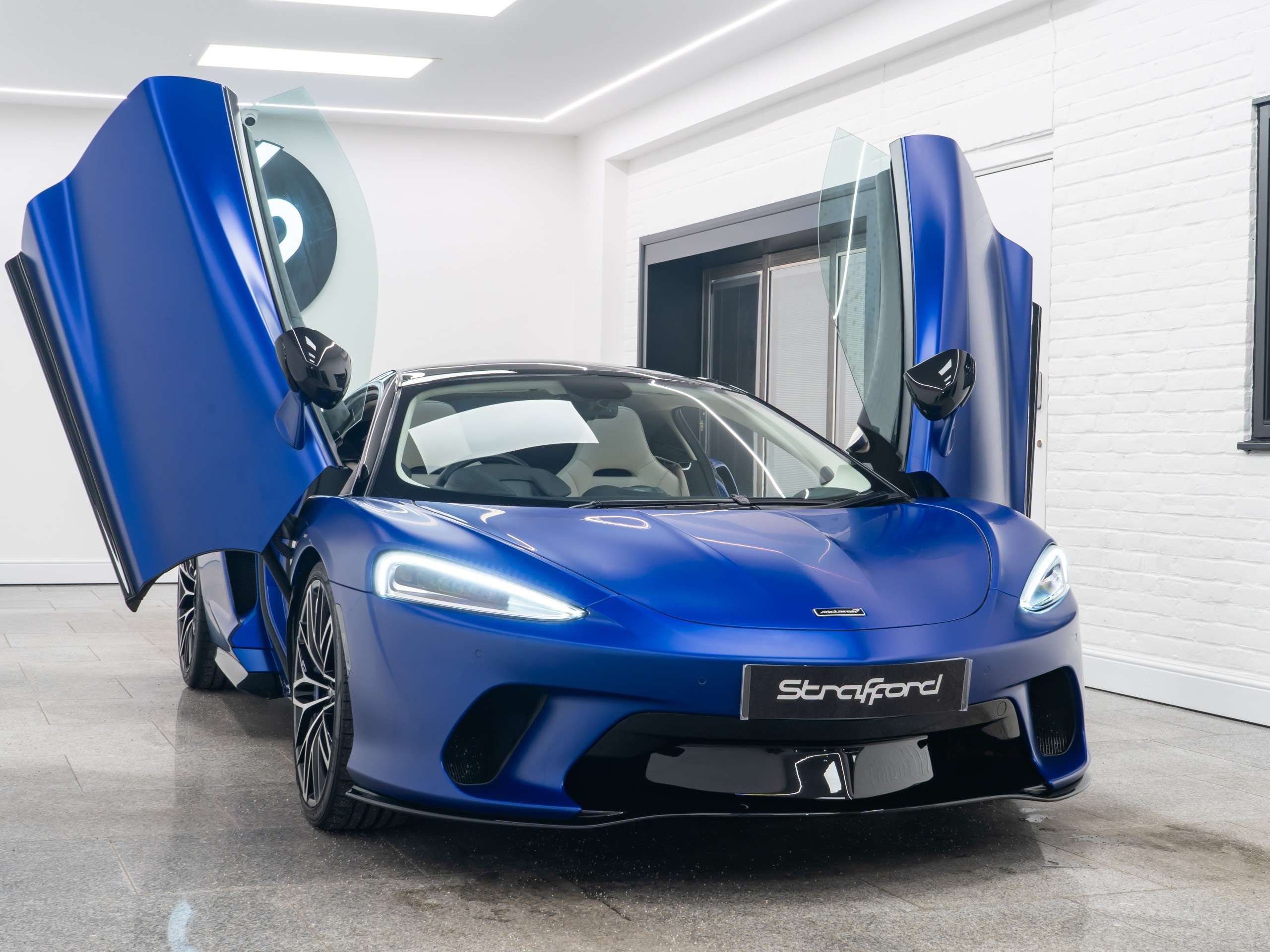 2021 MCLAREN GT 2021 MCLAREN GT