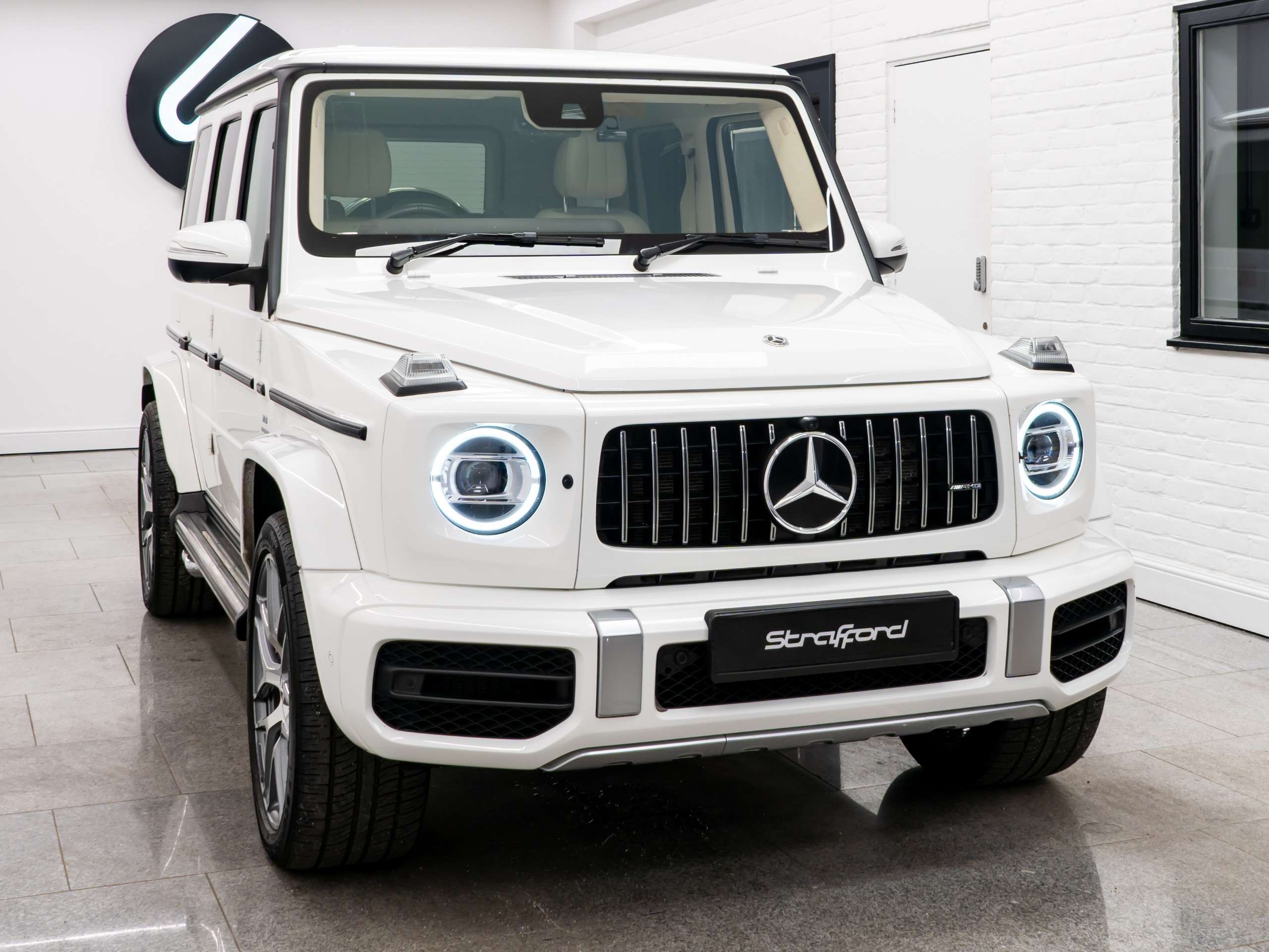 A 2023 MERCEDES-BENZ G CLASS 4.0 G63 V8 BiTurbo AMG SUV 5dr Petrol SpdS+9GT 4MATIC Euro 6 (s/s) (585 ps) A 2023 MERCEDES-BENZ G CLASS 4.0 G63 V8 BiTurbo AMG SUV 5dr Petrol SpdS+9GT 4MATIC Euro 6 (s/s) (585 ps)