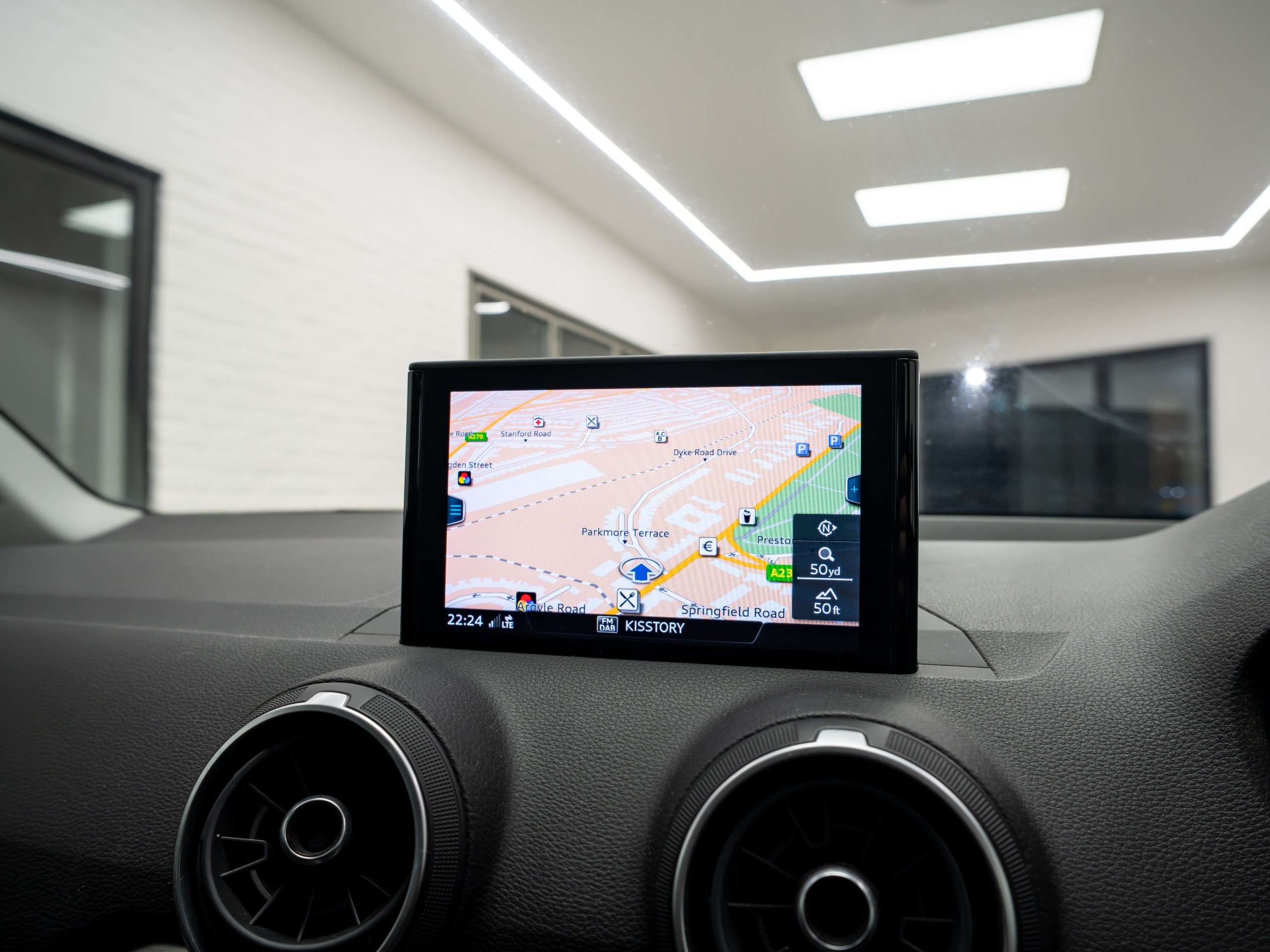 2017 AUDI Q2 2017 AUDI Q2