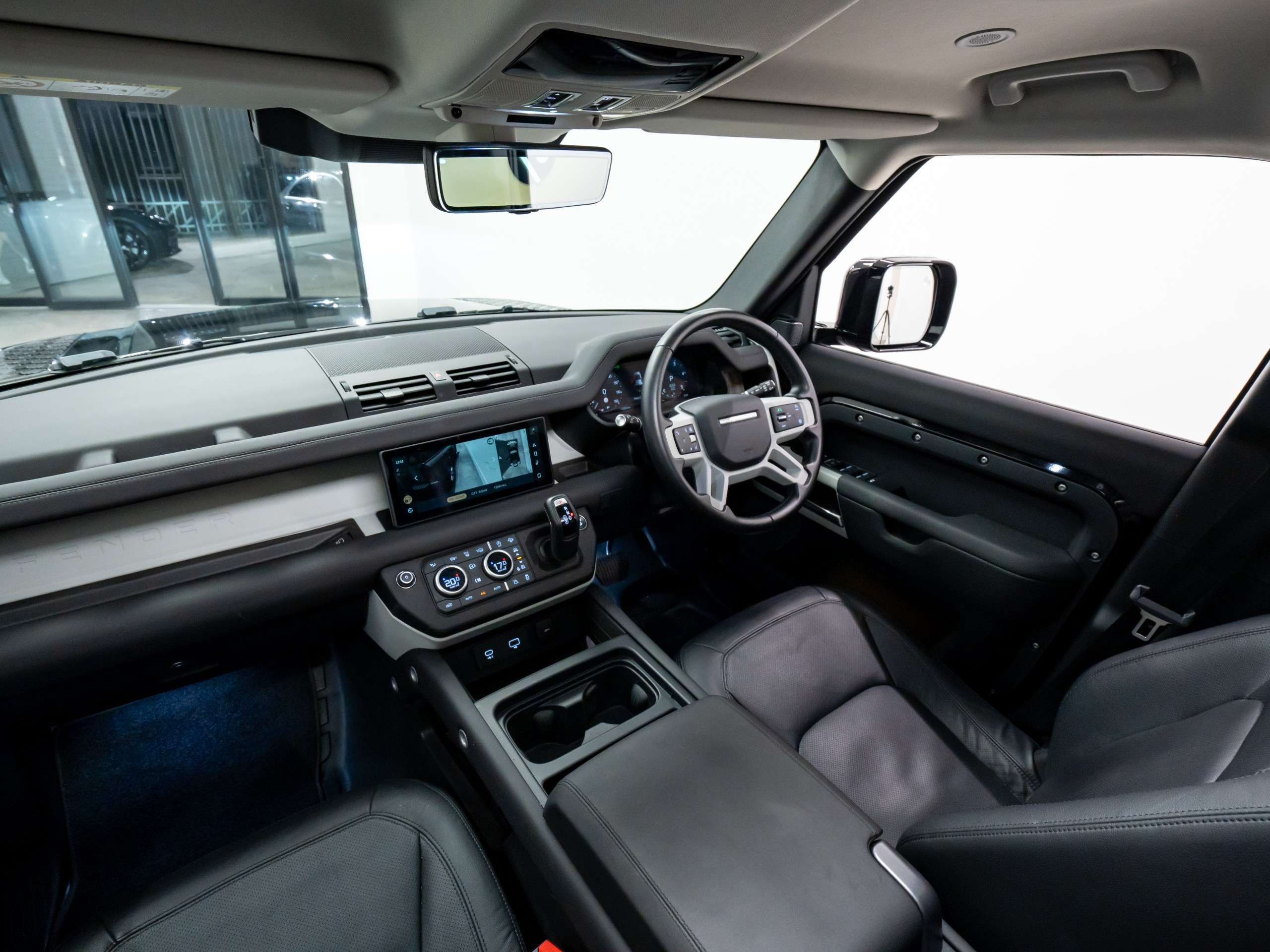 2024 LAND ROVER DEFENDER 110 2024 LAND ROVER DEFENDER 110