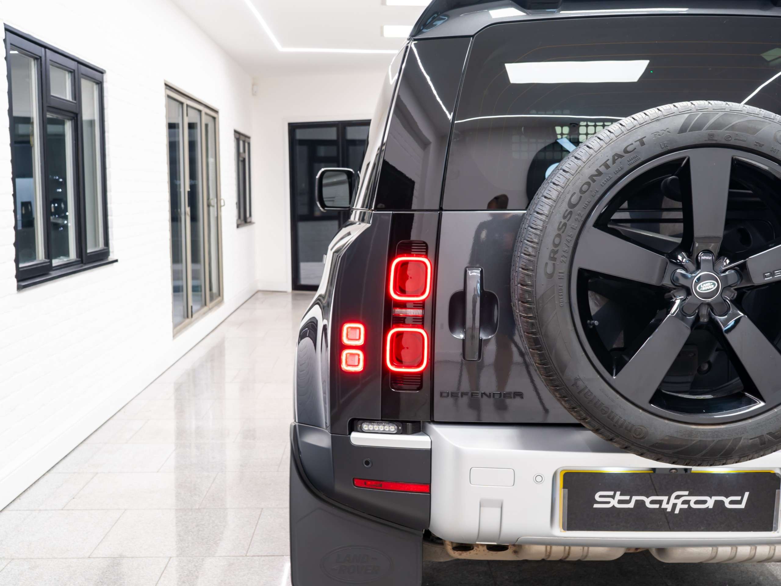 2024 LAND ROVER DEFENDER 90 2024 LAND ROVER DEFENDER 90