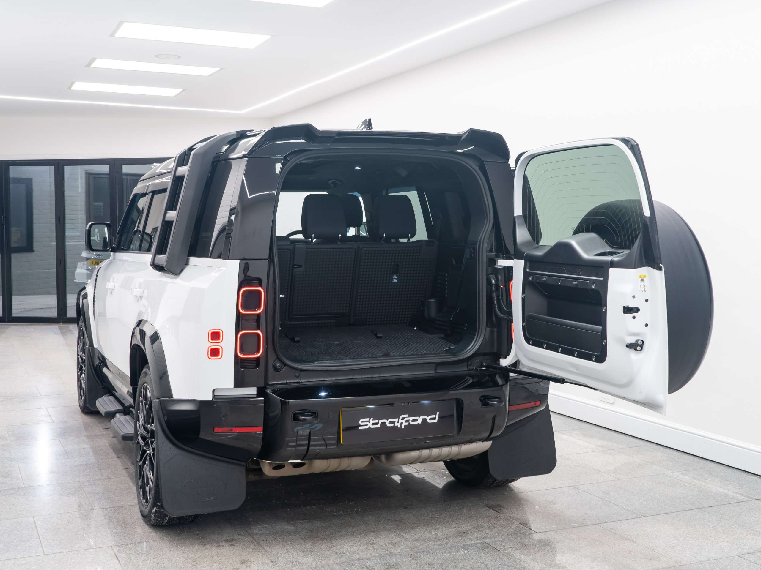 2025 LAND ROVER DEFENDER 110 2025 LAND ROVER DEFENDER 110