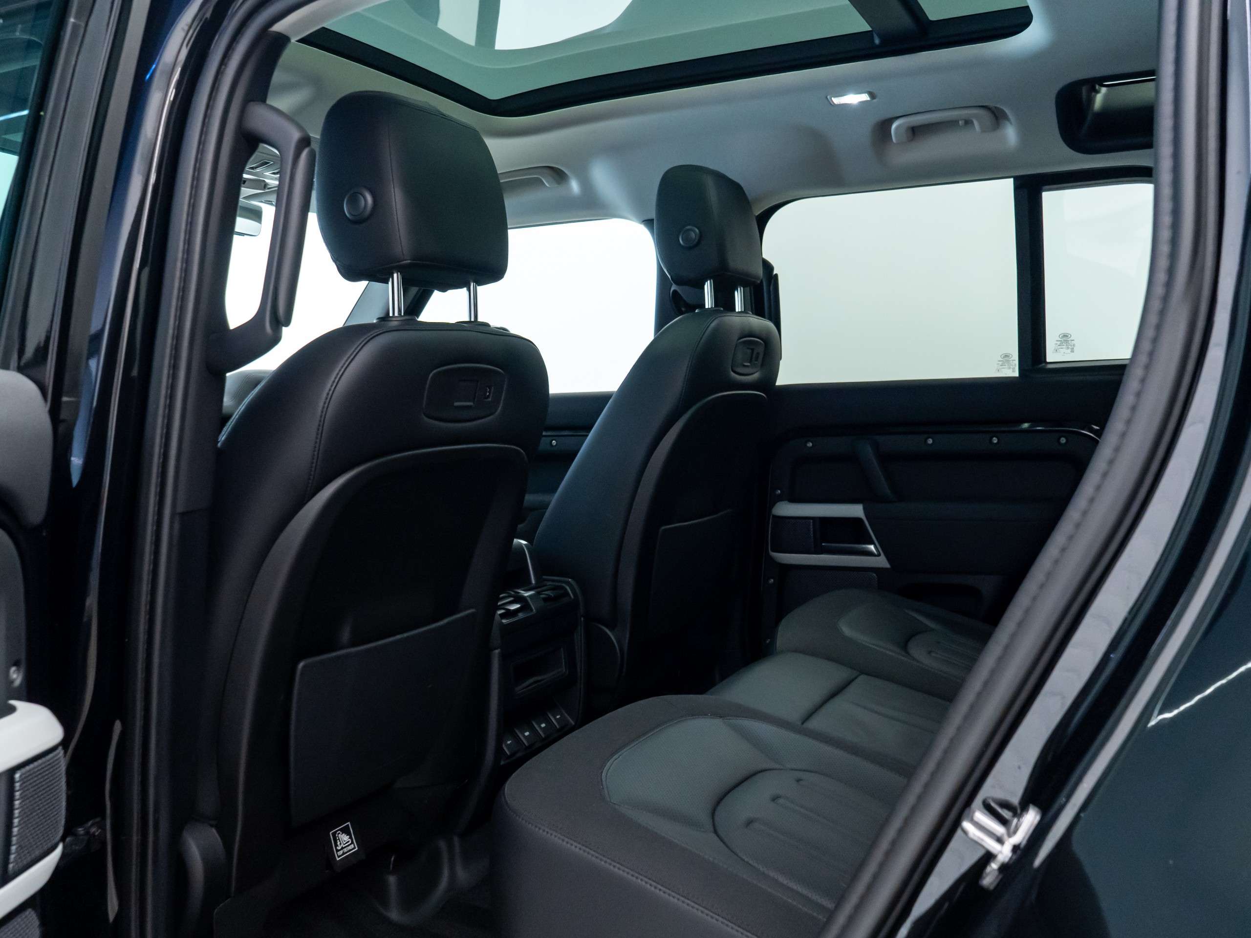 2020 LAND ROVER DEFENDER 110 2020 LAND ROVER DEFENDER 110