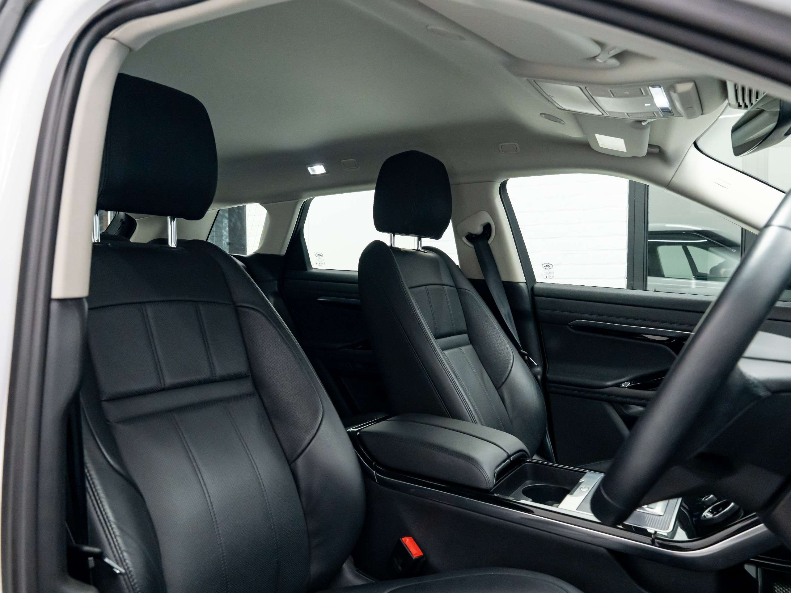 2021 LAND ROVER RANGE ROVER EVOQUE 2021 LAND ROVER RANGE ROVER EVOQUE