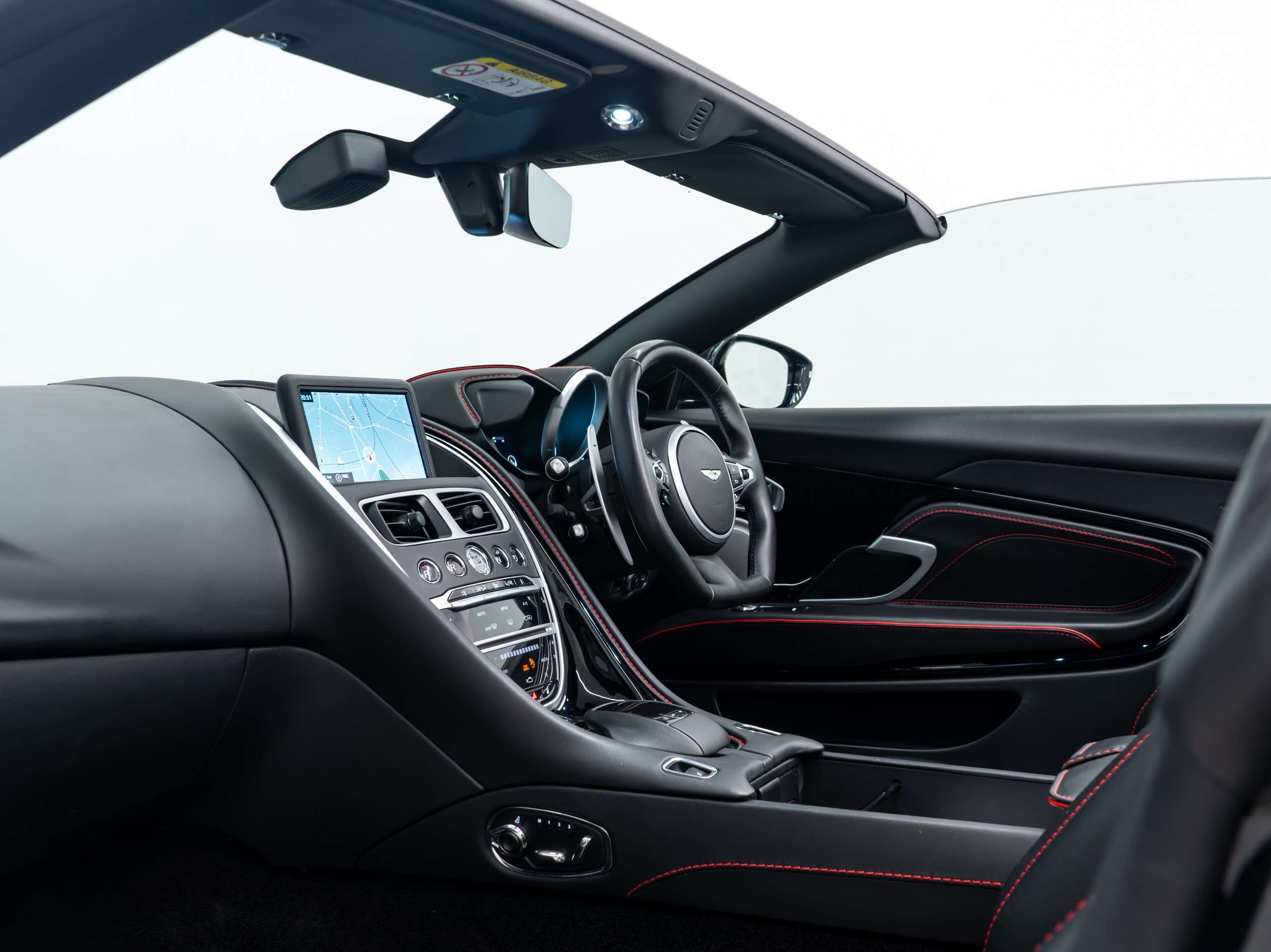 2019 ASTON MARTIN DBS 2019 ASTON MARTIN DBS