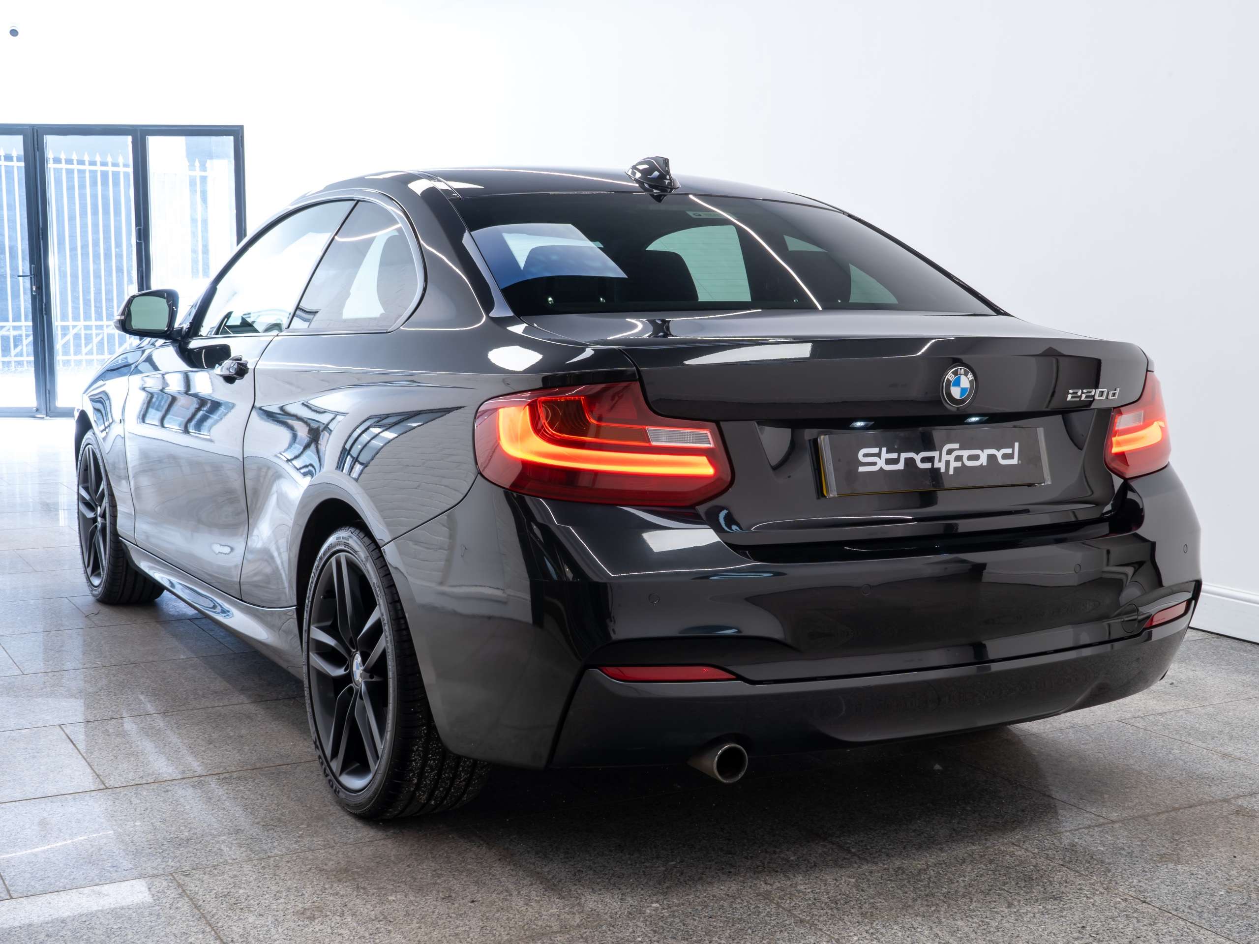 A 2014 BMW 2 SERIES 2.0 220d M Sport Coupe 2dr Diesel Manual Euro 6 (s/s) (184 ps) A 2014 BMW 2 SERIES 2.0 220d M Sport Coupe 2dr Diesel Manual Euro 6 (s/s) (184 ps)