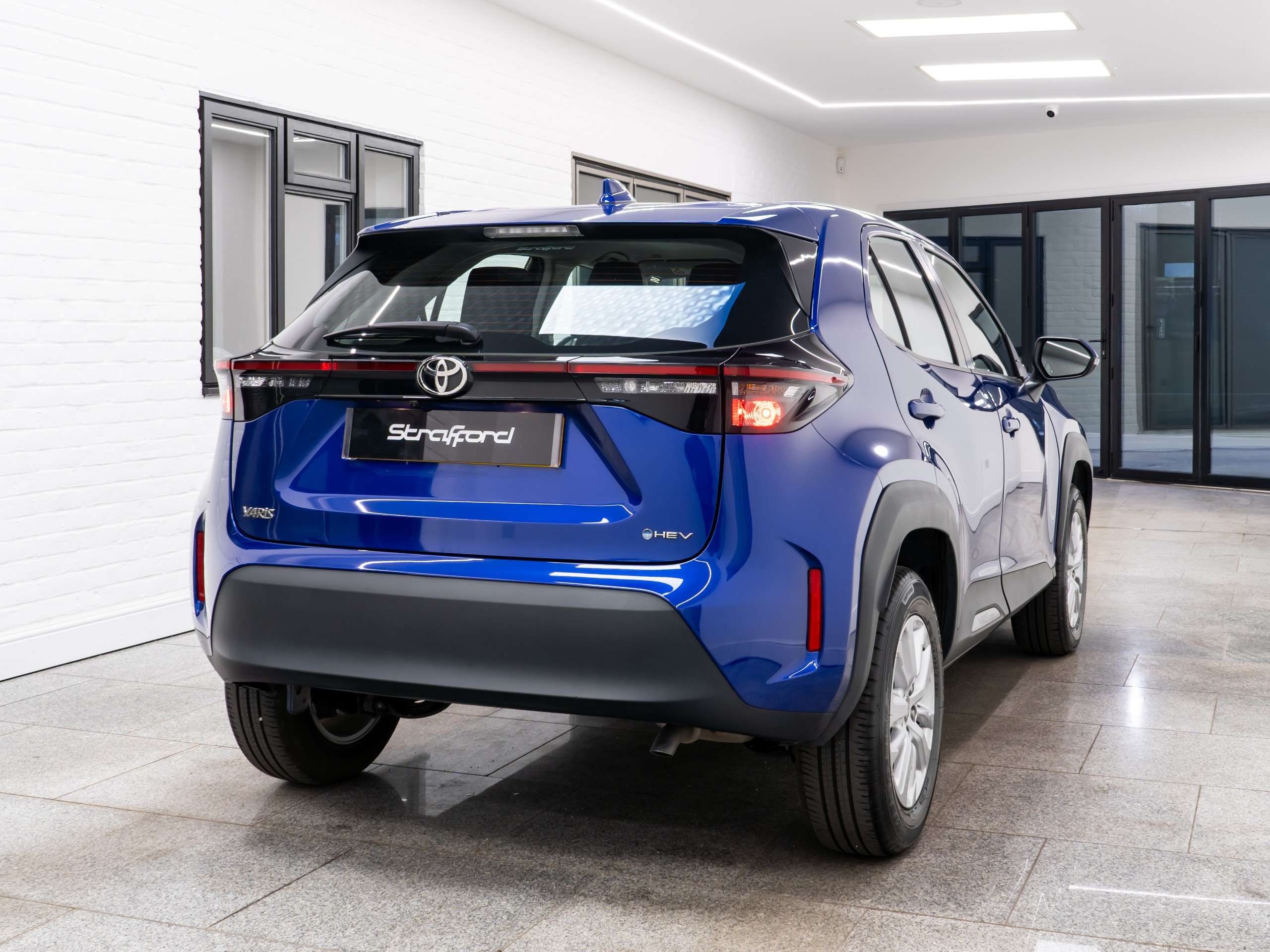 A 2024 TOYOTA YARIS CROSS 1.5 VVT-h Icon SUV 5dr Petrol Hybrid E-CVT Euro 6 (s/s) (116 ps) A 2024 TOYOTA YARIS CROSS 1.5 VVT-h Icon SUV 5dr Petrol Hybrid E-CVT Euro 6 (s/s) (116 ps)