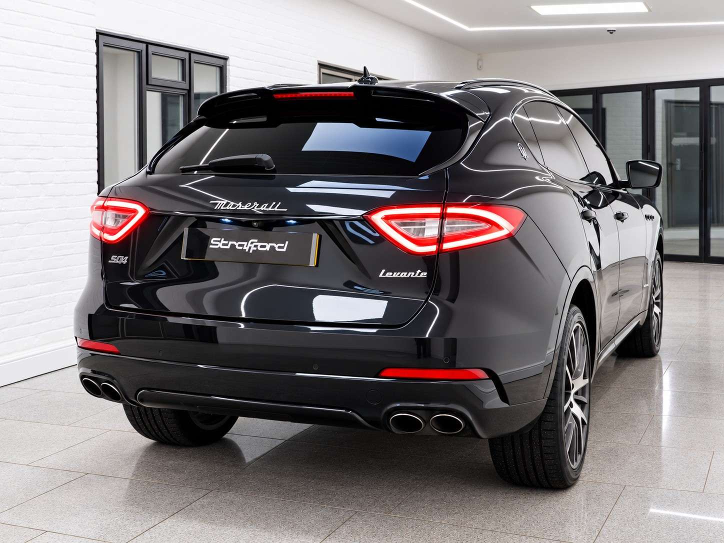 A 2018 MASERATI LEVANTE S GranSport 3.0 V6 4WD Euro 6 (s/s) (430 ps) A 2018 MASERATI LEVANTE S GranSport 3.0 V6 4WD Euro 6 (s/s) (430 ps)