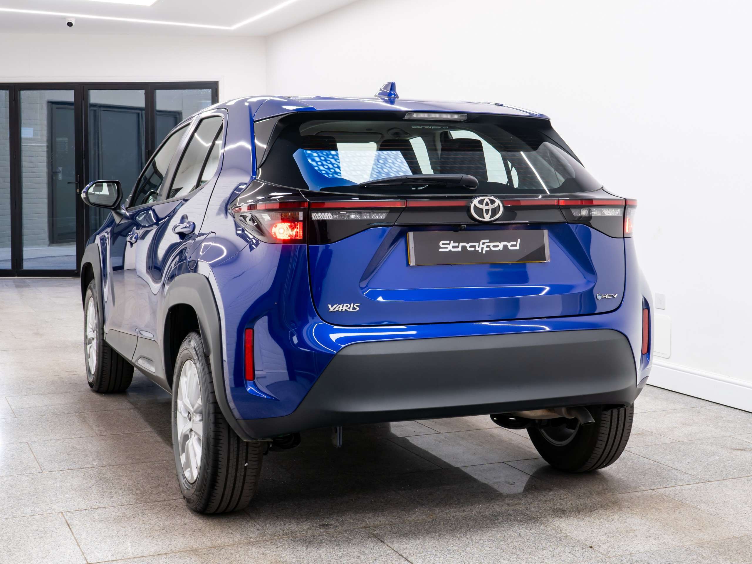 A 2024 TOYOTA YARIS CROSS 1.5 VVT-h Icon SUV 5dr Petrol Hybrid E-CVT Euro 6 (s/s) (116 ps) A 2024 TOYOTA YARIS CROSS 1.5 VVT-h Icon SUV 5dr Petrol Hybrid E-CVT Euro 6 (s/s) (116 ps)