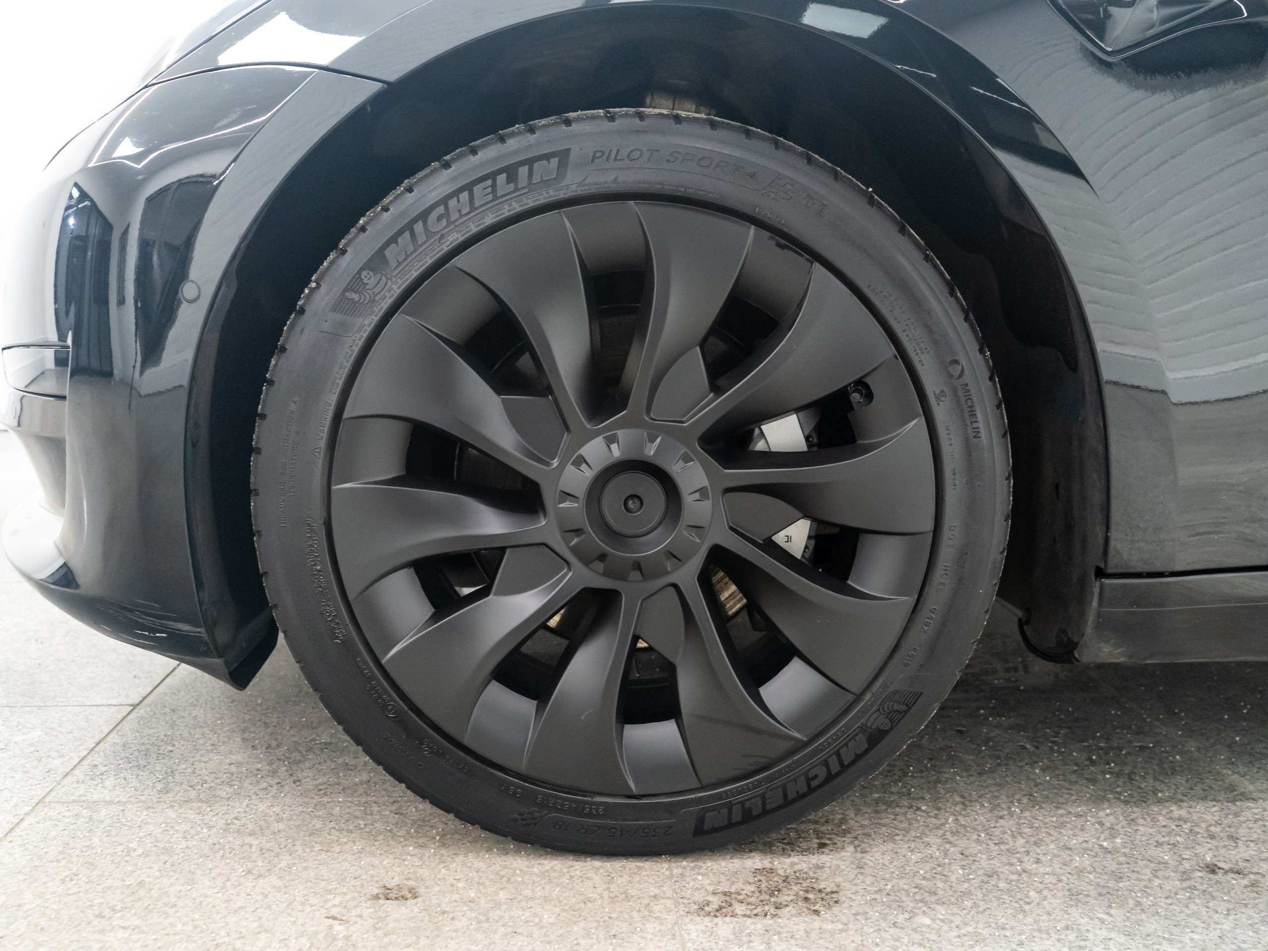 2019 TESLA MODEL 3 2019 TESLA MODEL 3