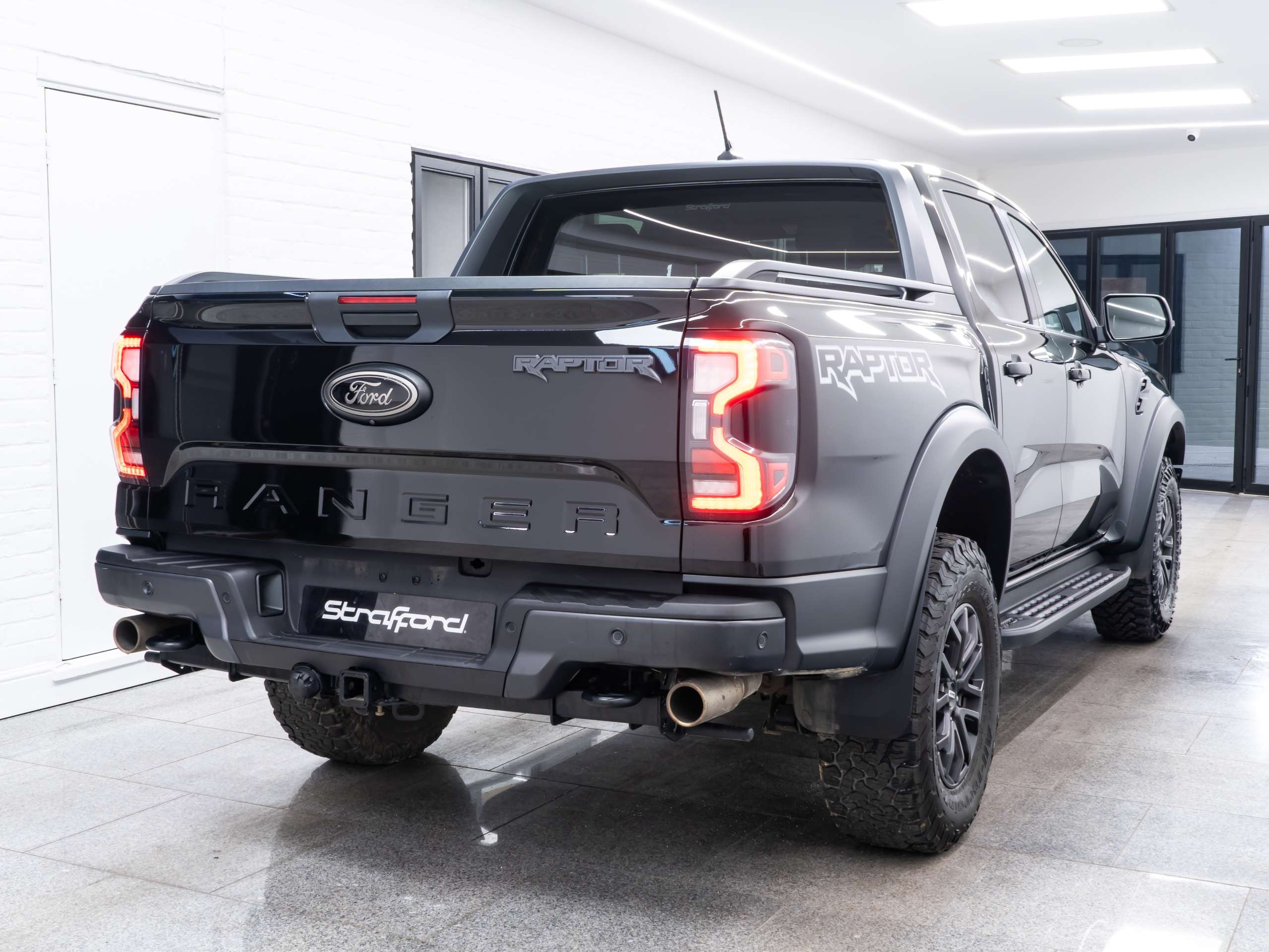 A 2023 FORD RANGER Ranger Raptor Raptor Double Cab 3.0L EcoBoost V6 292PS 4WD FT 10 Speed Automatic A 2023 FORD RANGER Ranger Raptor Raptor Double Cab 3.0L EcoBoost V6 292PS 4WD FT 10 Speed Automatic