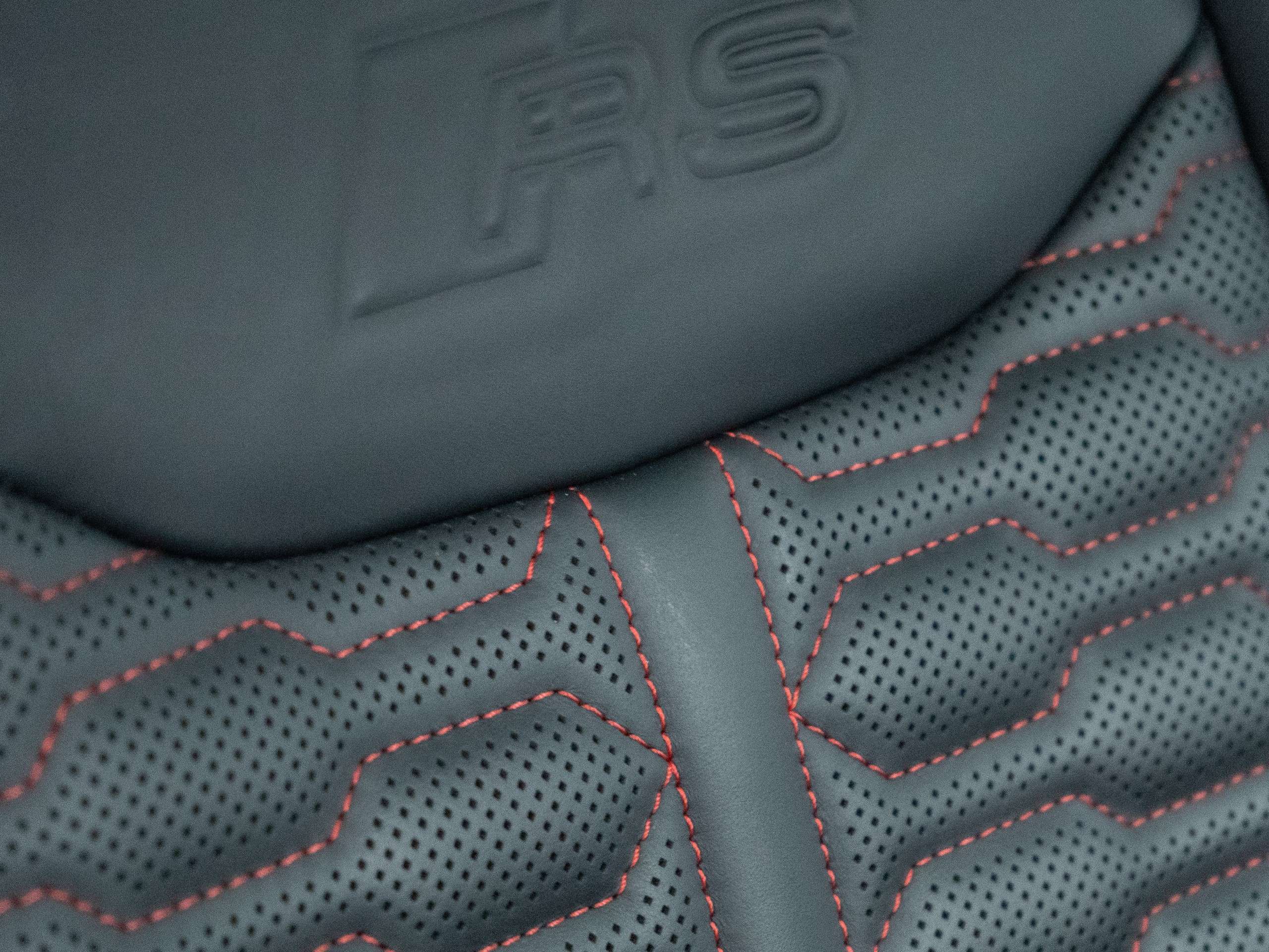 2021 AUDI RS Q8 2021 AUDI RS Q8