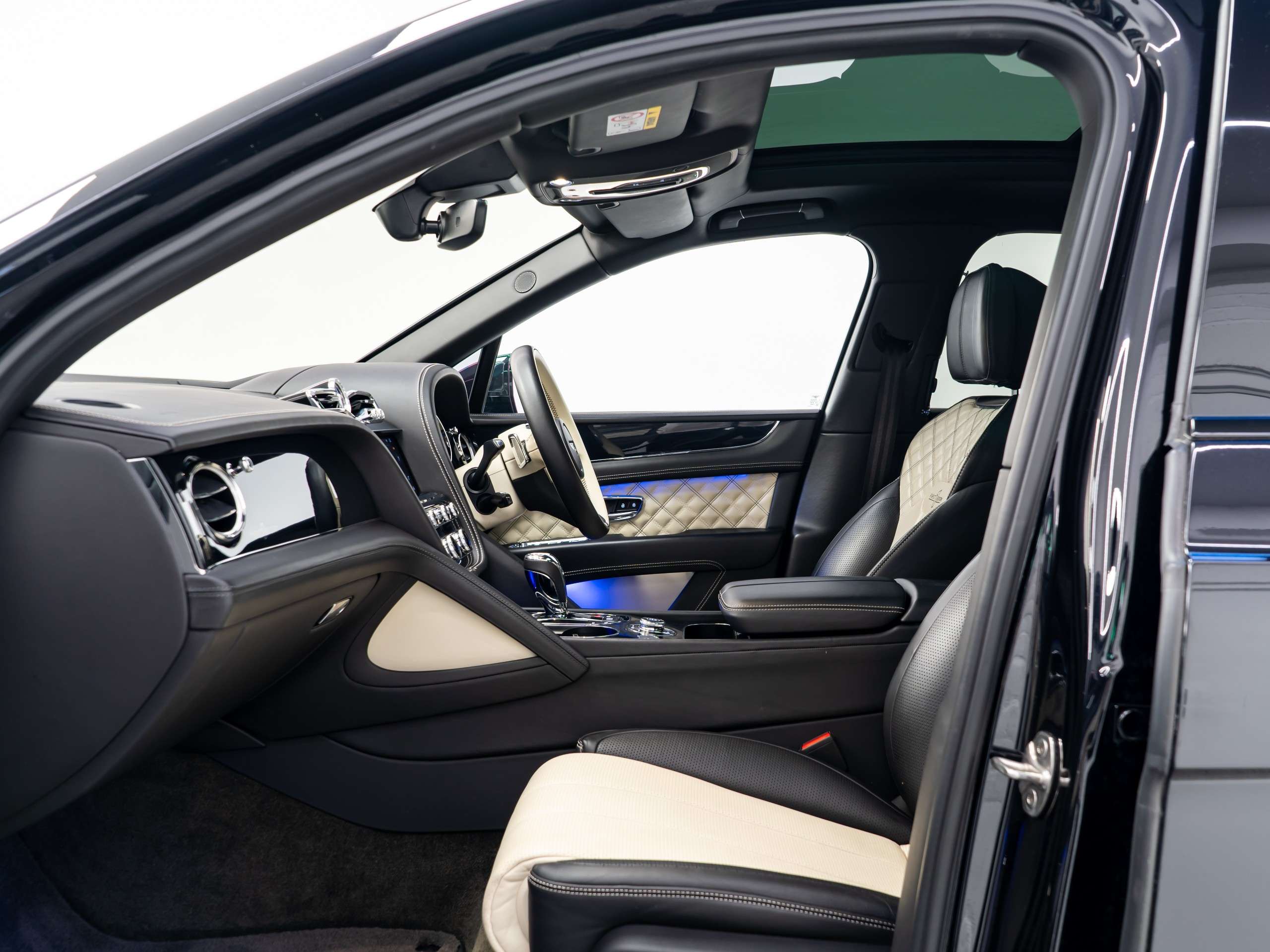 2020 BENTLEY BENTAYGA 2020 BENTLEY BENTAYGA