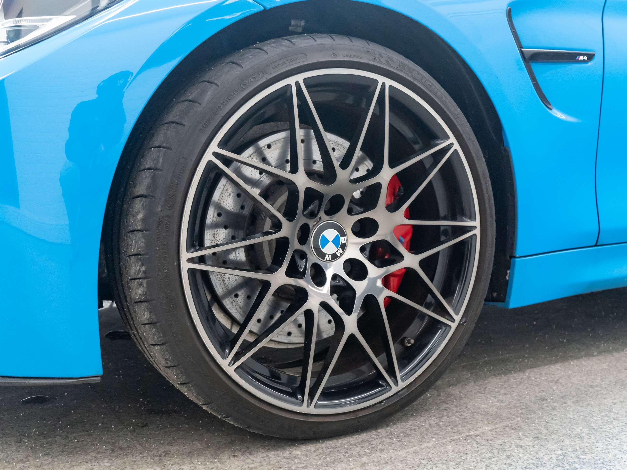 2017 BMW M4 2017 BMW M4