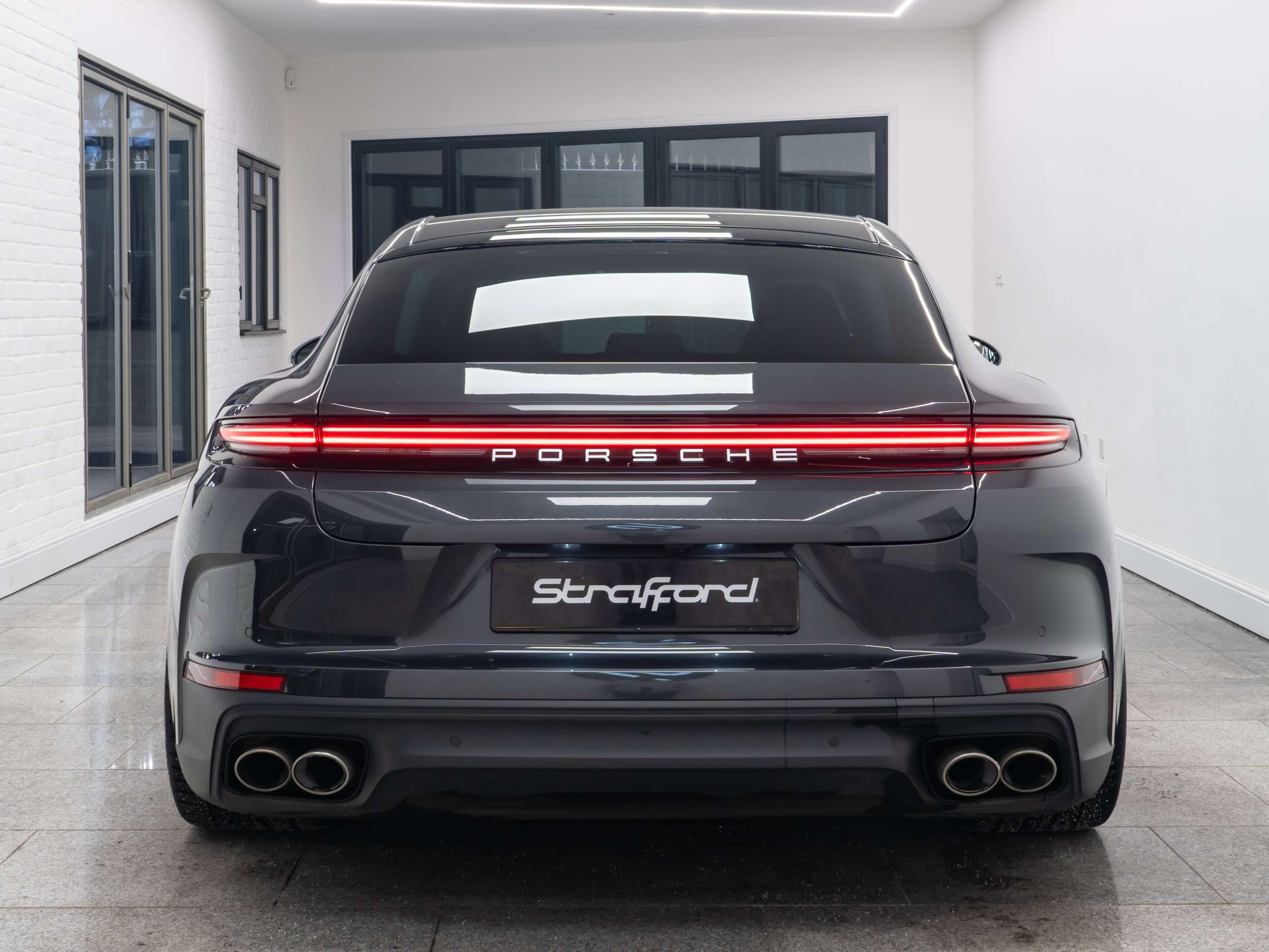 2024 PORSCHE PANAMERA 2024 PORSCHE PANAMERA