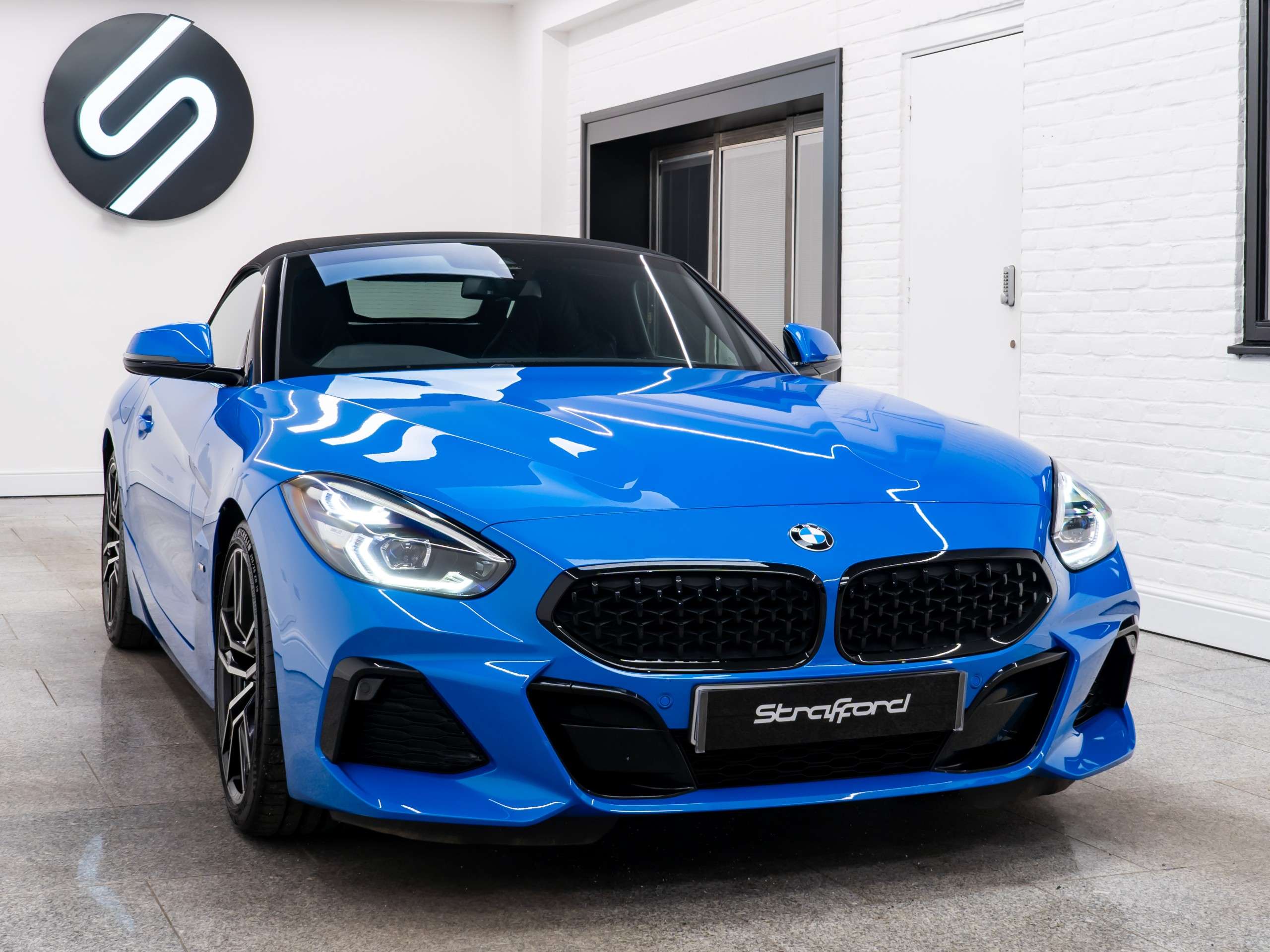 A 2021 BMW Z4 2.0 30i M Sport Convertible 2dr Petrol Auto sDrive Euro 6 (s/s) (258 ps) A 2021 BMW Z4 2.0 30i M Sport Convertible 2dr Petrol Auto sDrive Euro 6 (s/s) (258 ps)
