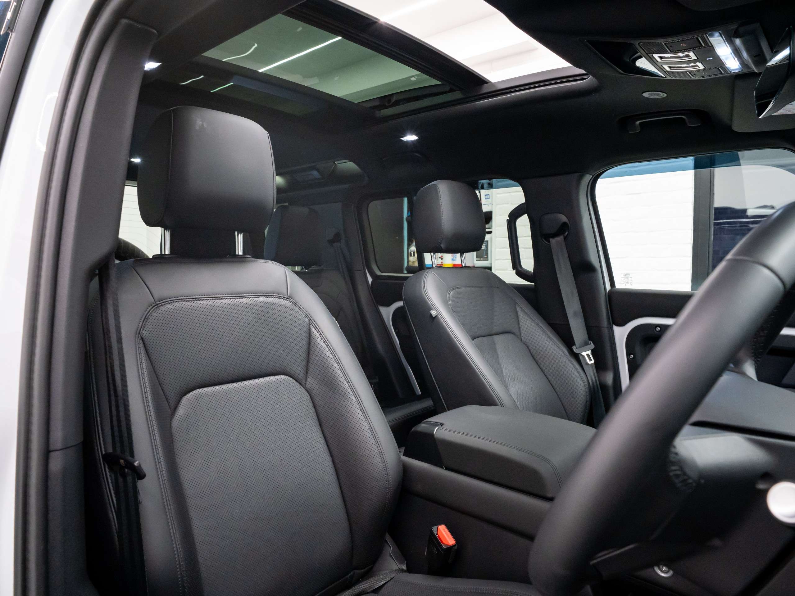 2025 LAND ROVER DEFENDER 110 2025 LAND ROVER DEFENDER 110