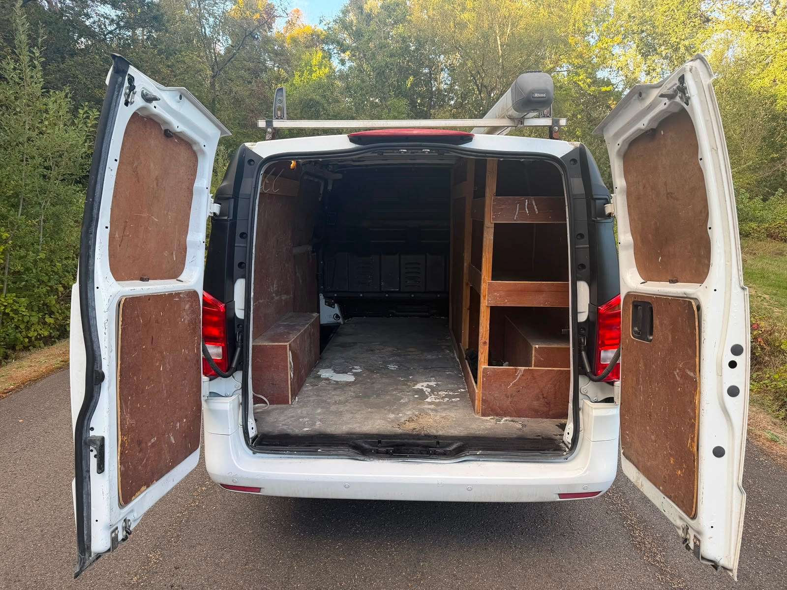 A 2019 MERCEDES-BENZ VITO 2.1 114 CDI BlueTEC Panel Van 6dr Diesel Manual RWD L2 Euro 6 (136 ps) A 2019 MERCEDES-BENZ VITO 2.1 114 CDI BlueTEC Panel Van 6dr Diesel Manual RWD L2 Euro 6 (136 ps)