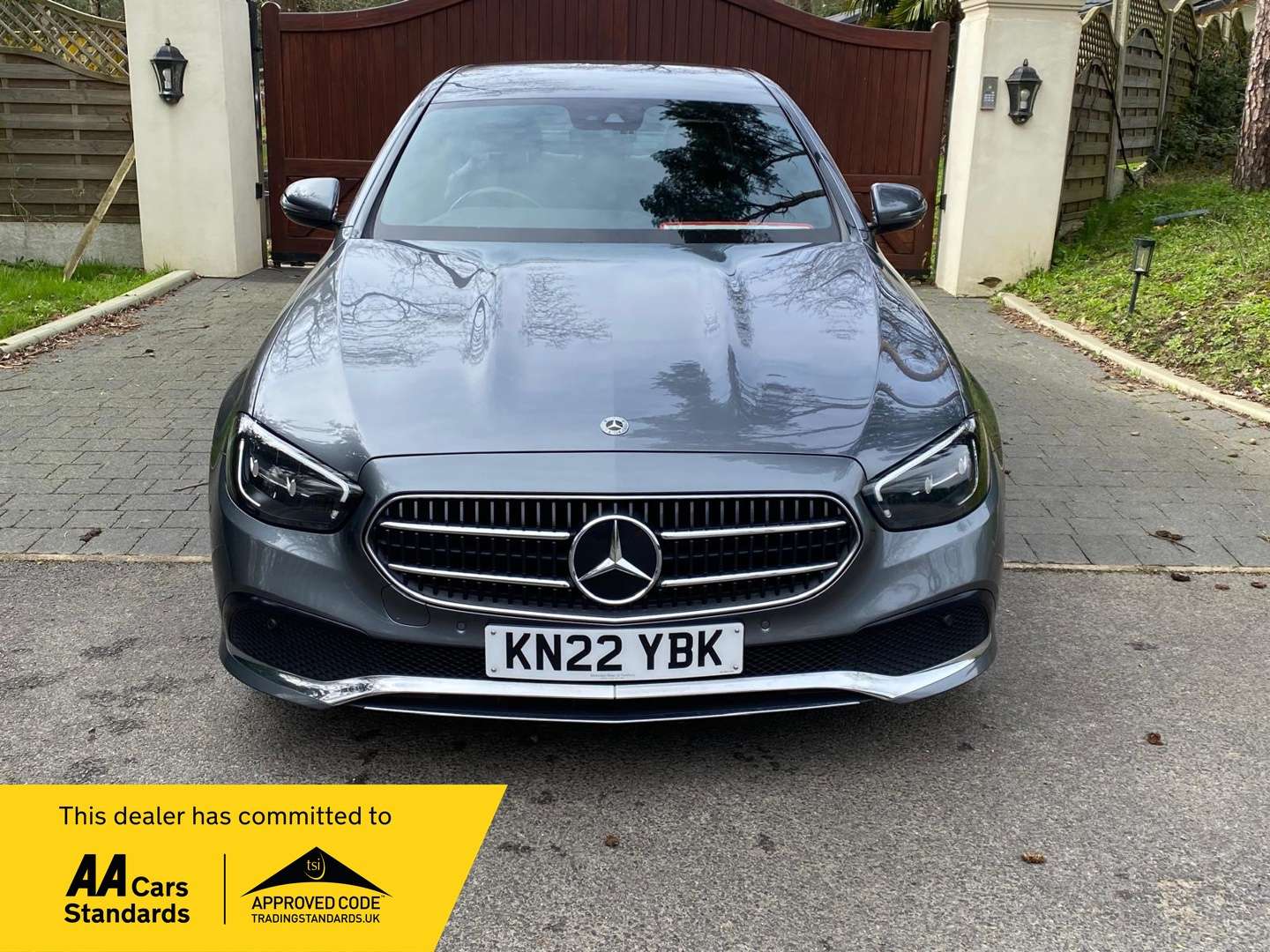 A 2022 MERCEDES-BENZ E CLASS 2.0 E220dh MHEV Sport Saloon 4dr Diesel Hybrid G-Tronic+ Euro 6 (s/s) (220 ps) A 2022 MERCEDES-BENZ E CLASS 2.0 E220dh MHEV Sport Saloon 4dr Diesel Hybrid G-Tronic+ Euro 6 (s/s) (220 ps)