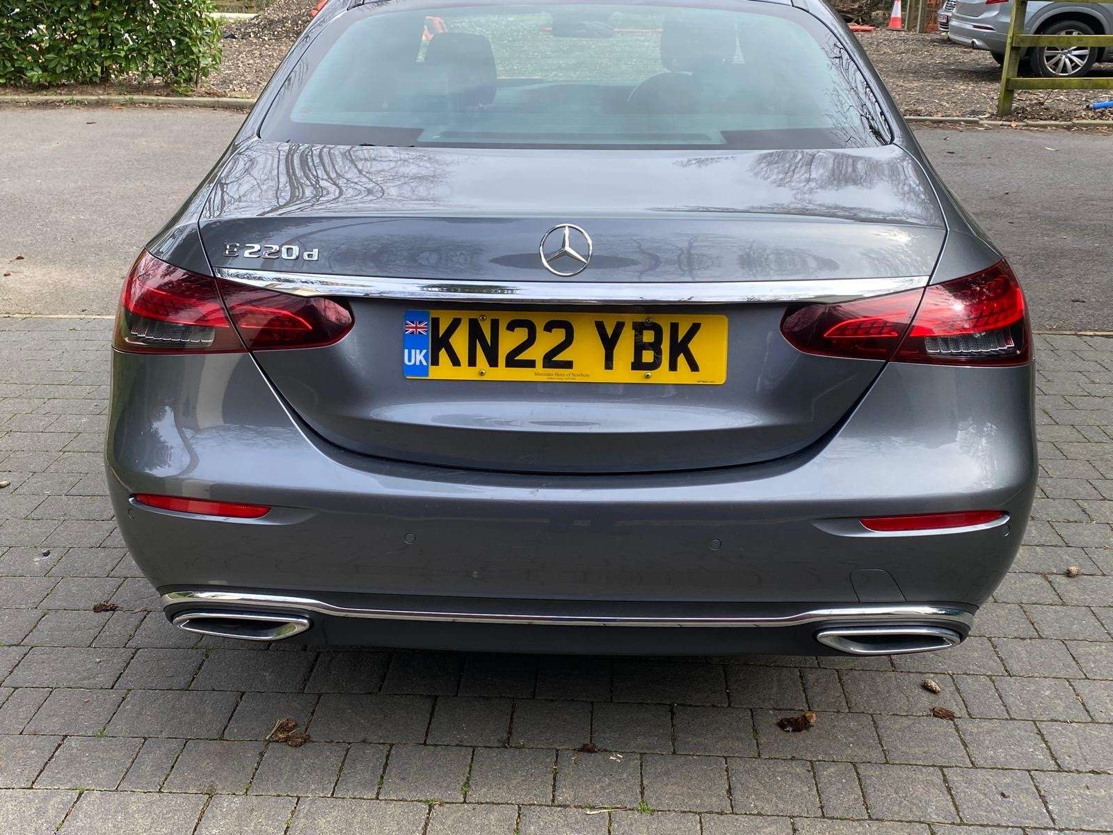 A 2022 MERCEDES-BENZ E CLASS 2.0 E220dh MHEV Sport Saloon 4dr Diesel Hybrid G-Tronic+ Euro 6 (s/s) (220 ps) A 2022 MERCEDES-BENZ E CLASS 2.0 E220dh MHEV Sport Saloon 4dr Diesel Hybrid G-Tronic+ Euro 6 (s/s) (220 ps)