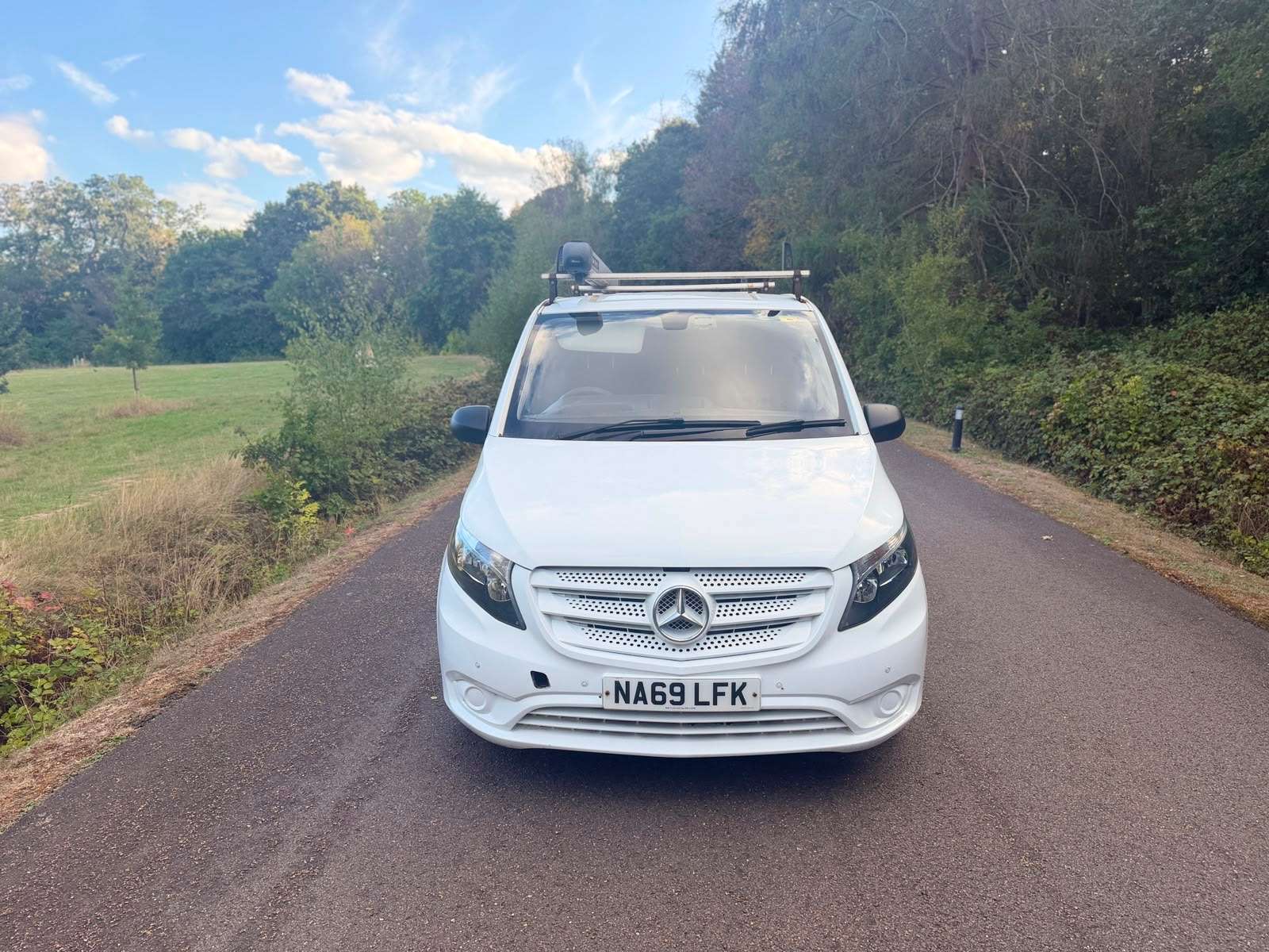 A 2019 MERCEDES-BENZ VITO 2.1 114 CDI BlueTEC Panel Van 6dr Diesel Manual RWD L2 Euro 6 (136 ps) A 2019 MERCEDES-BENZ VITO 2.1 114 CDI BlueTEC Panel Van 6dr Diesel Manual RWD L2 Euro 6 (136 ps)